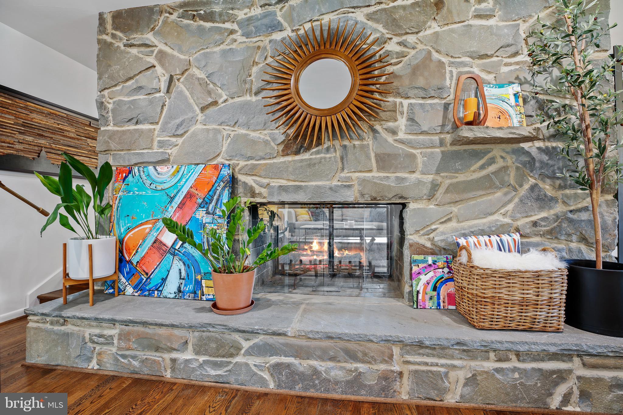 BRADLEY HILLS - Residential