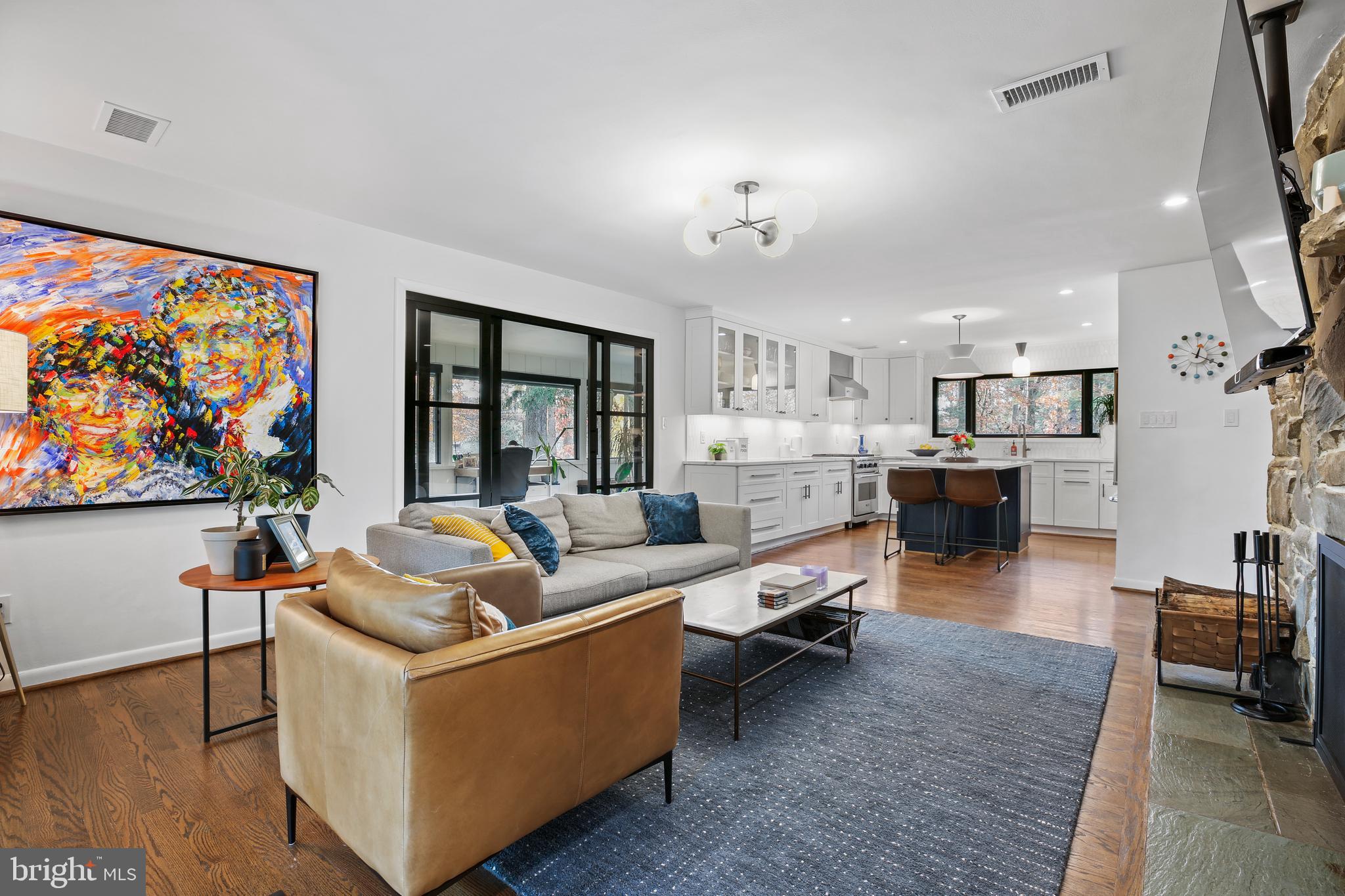 BRADLEY HILLS - Residential