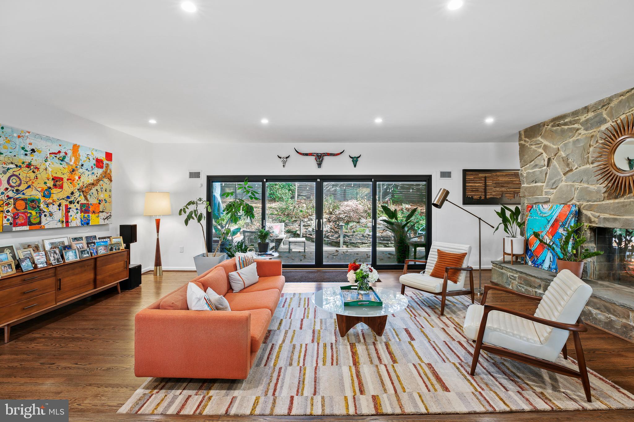 BRADLEY HILLS - Residential