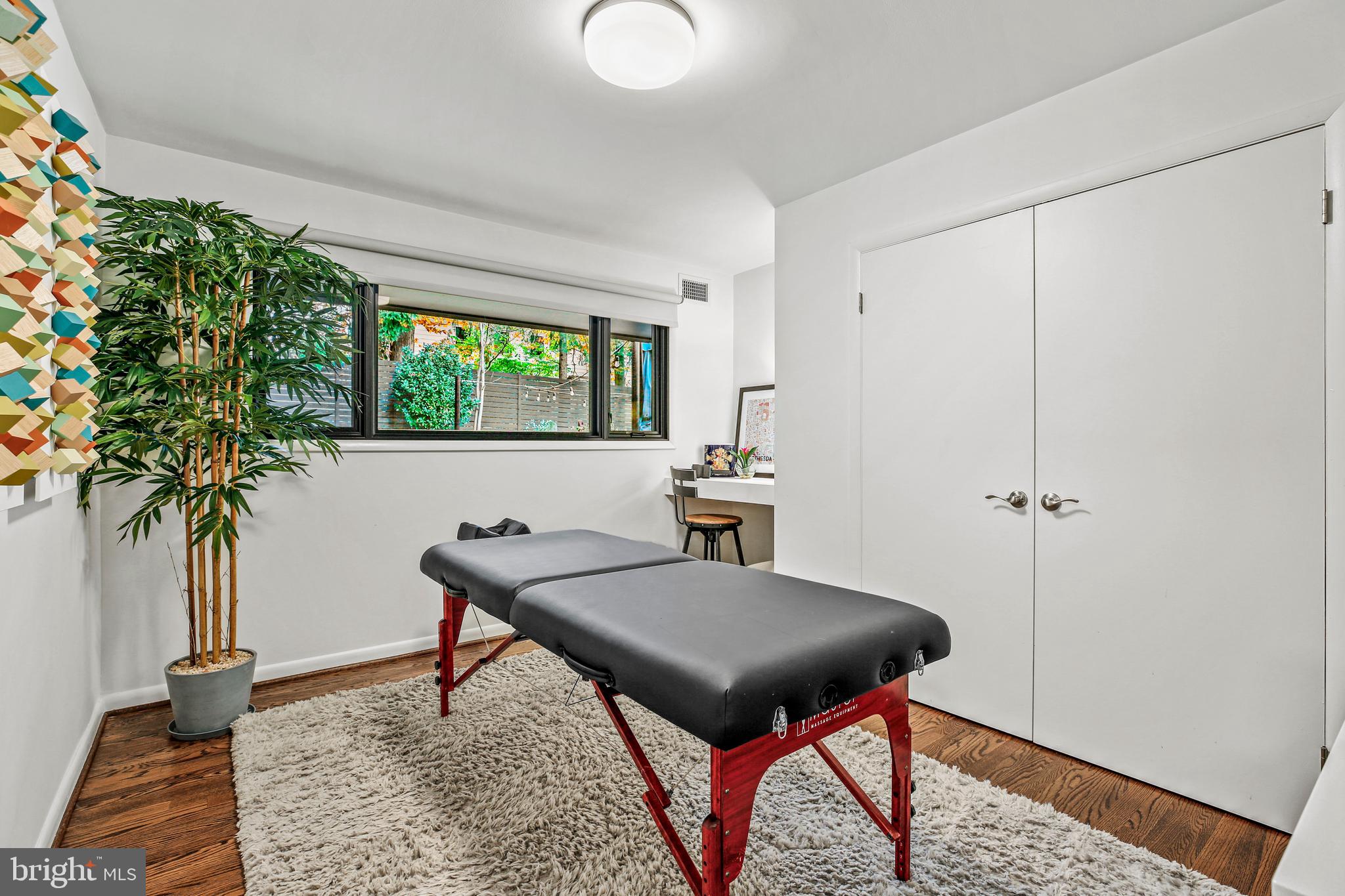 BRADLEY HILLS - Residential