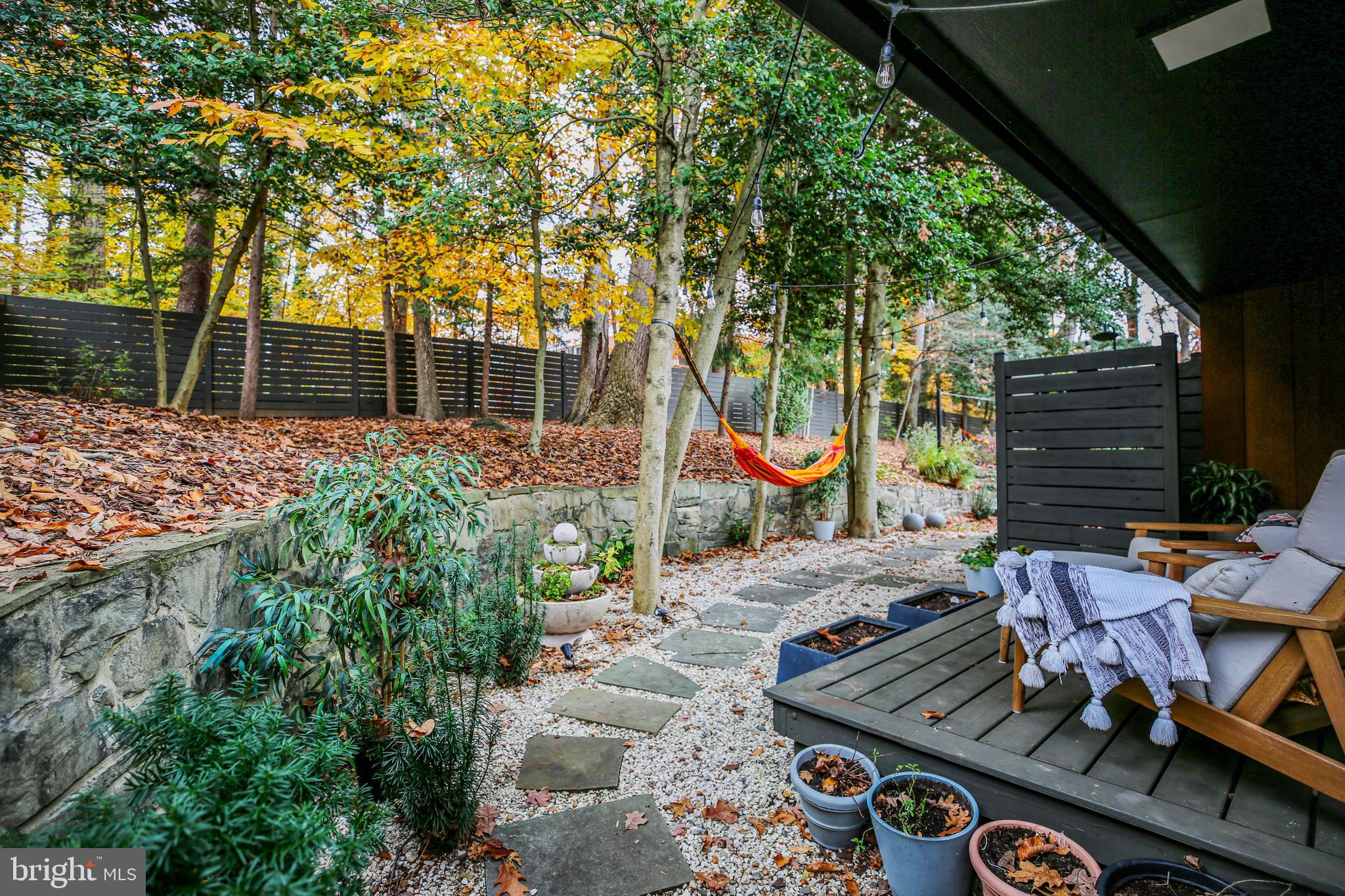 BRADLEY HILLS - Residential