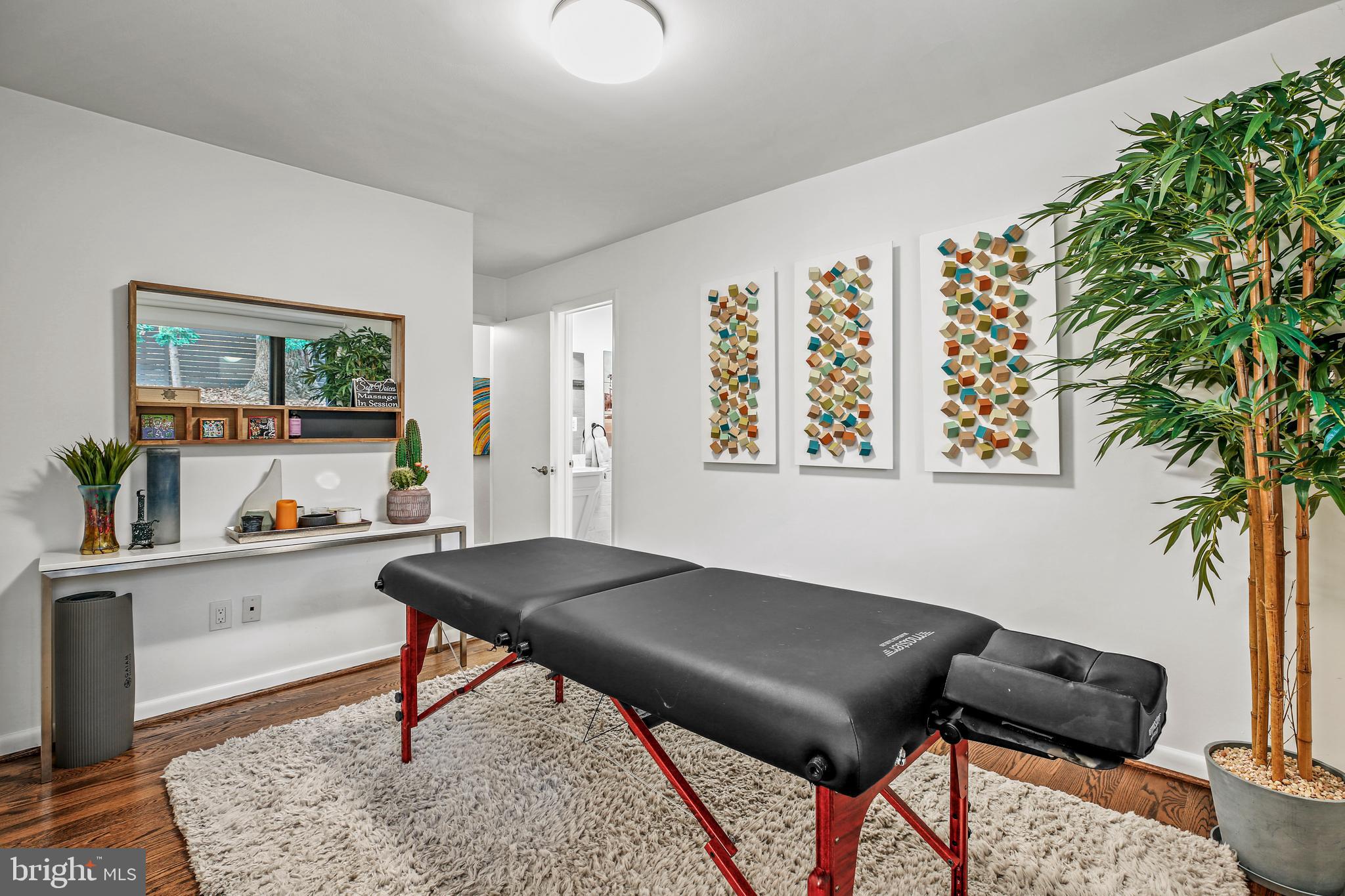 BRADLEY HILLS - Residential