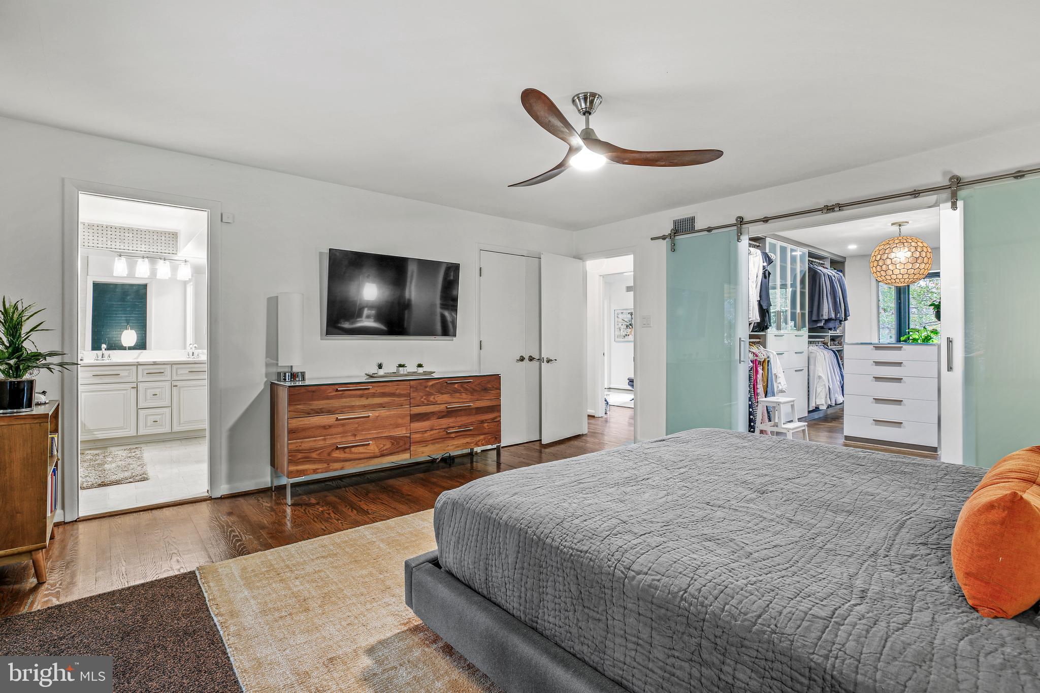 BRADLEY HILLS - Residential