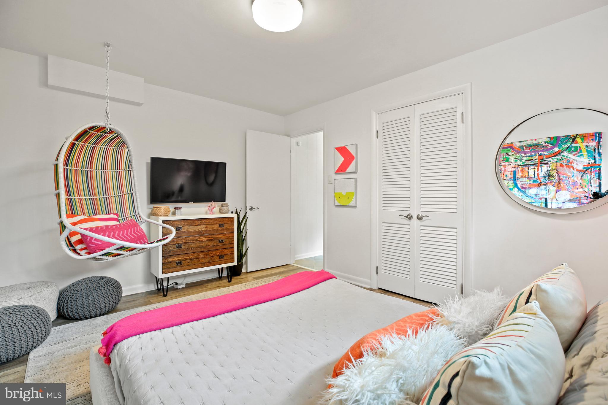 BRADLEY HILLS - Residential