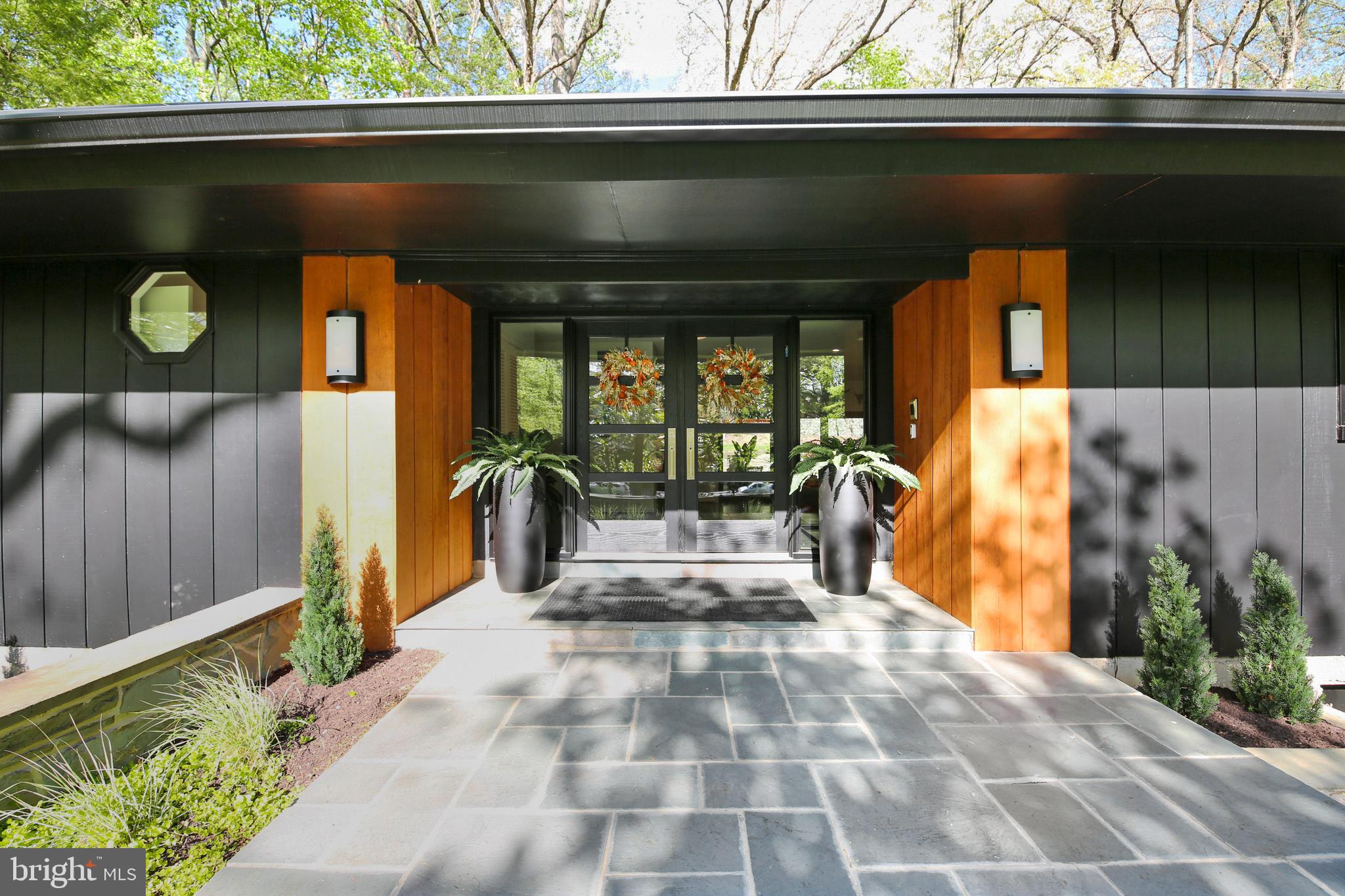 BRADLEY HILLS - Residential