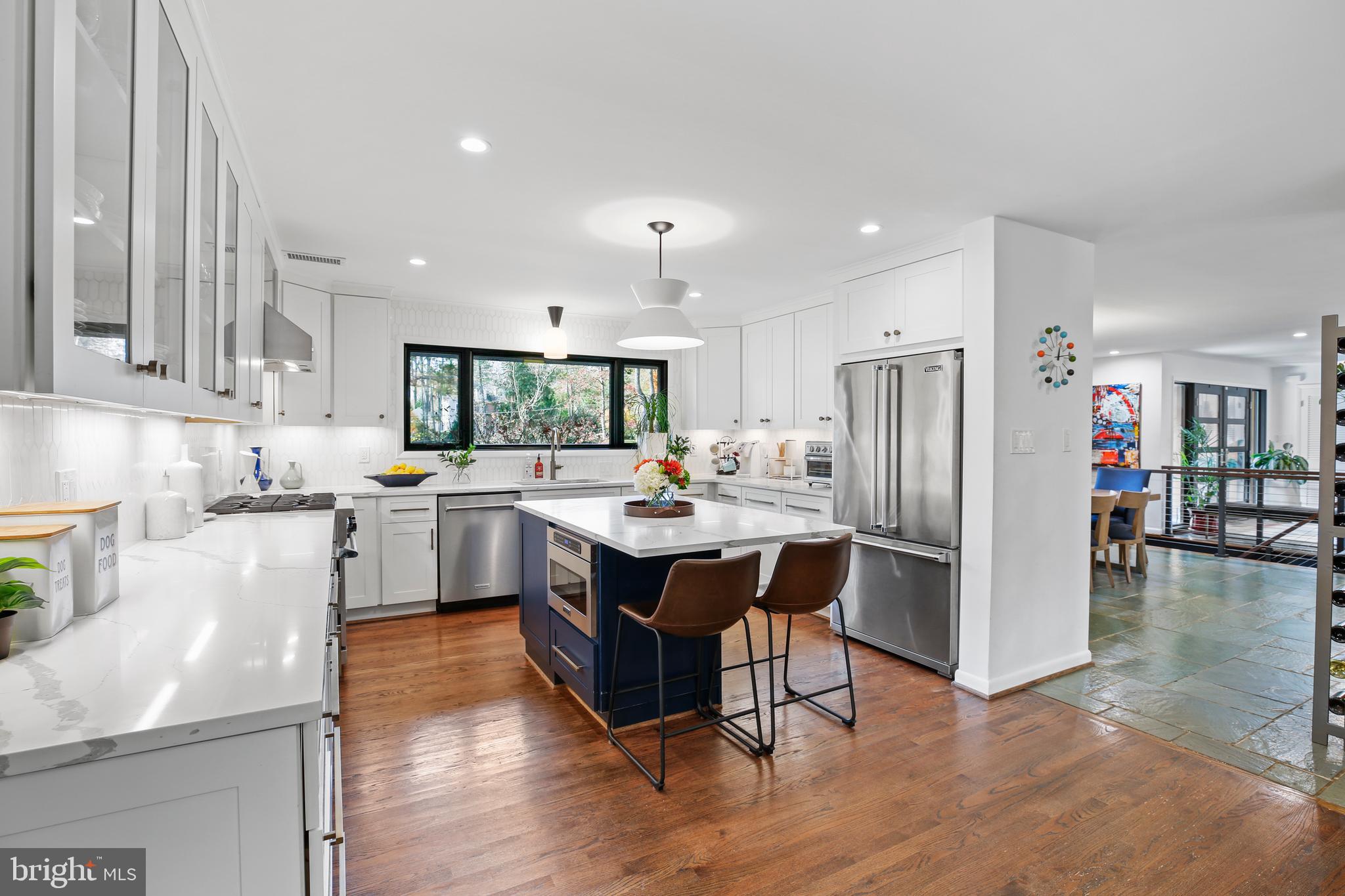 BRADLEY HILLS - Residential