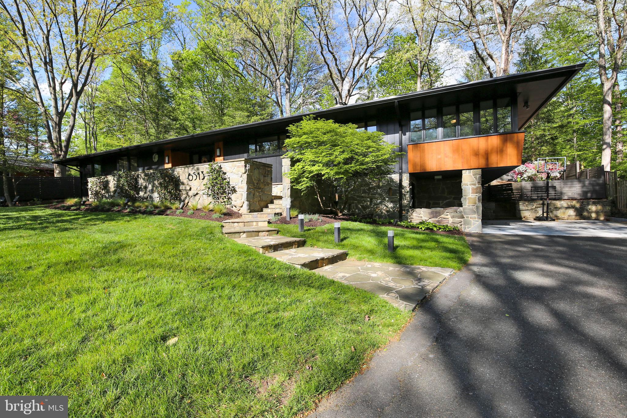 BRADLEY HILLS - Residential