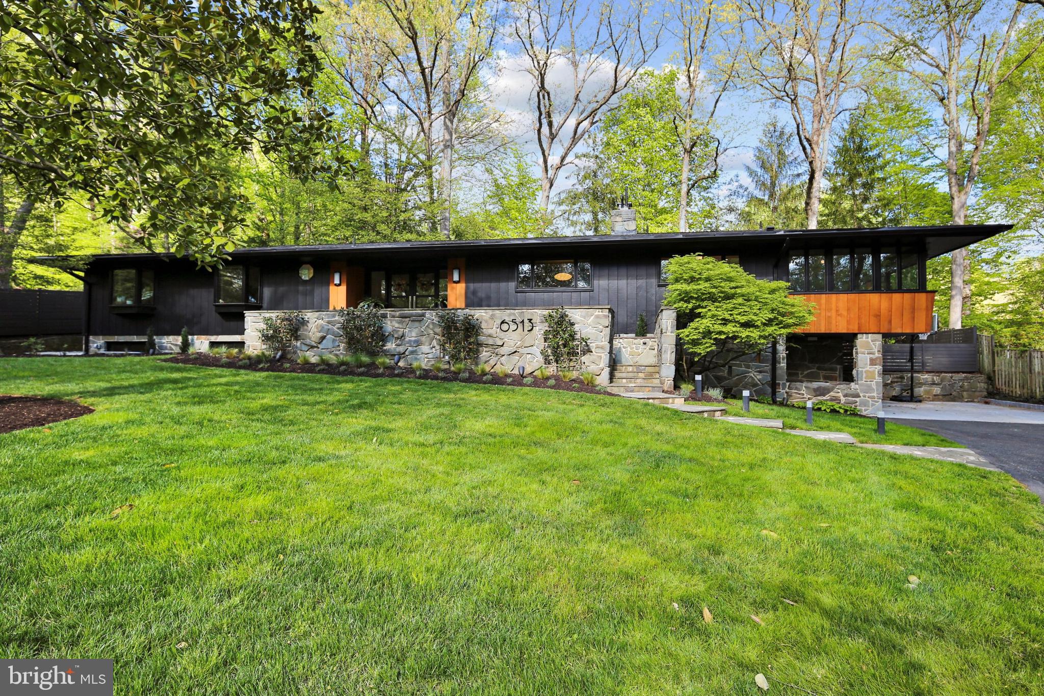 BRADLEY HILLS - Residential