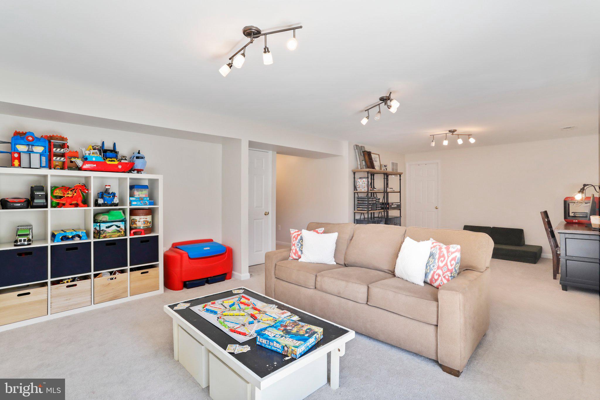 VILLAGES OF URBANA - Residential