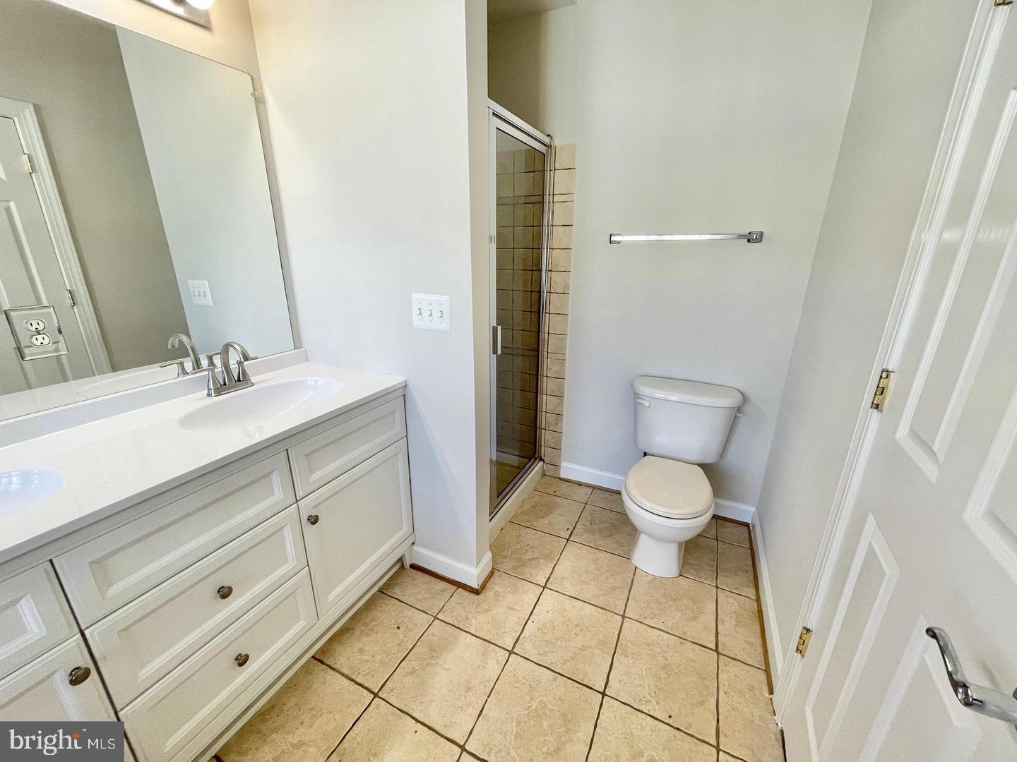 BLOOMS MILL - Residential Lease