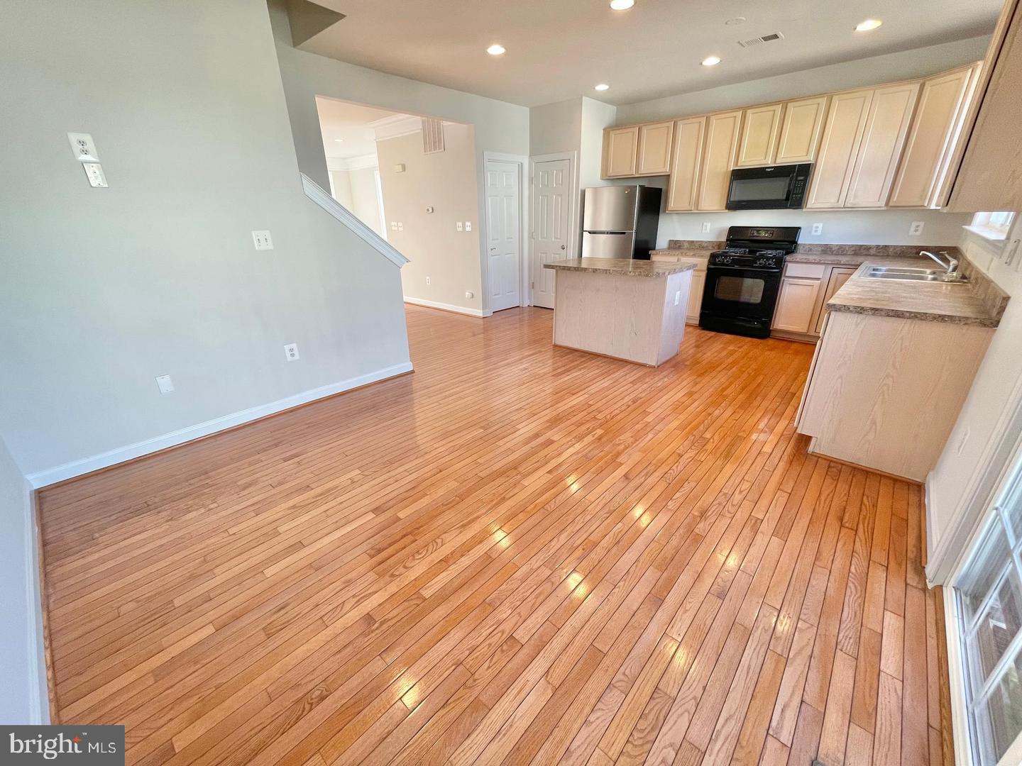 BLOOMS MILL - Residential Lease