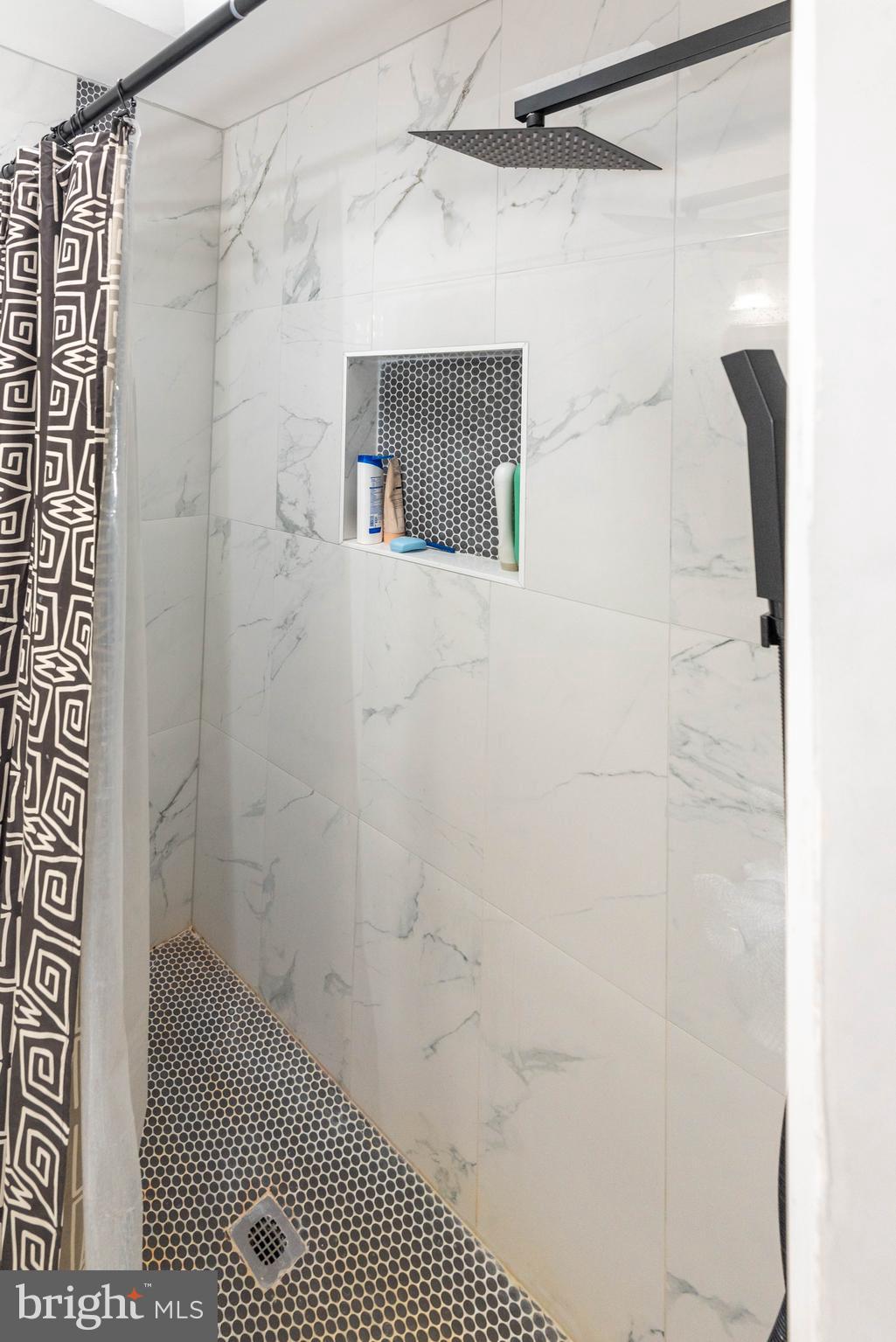 HIGHLANDTOWN - Residential