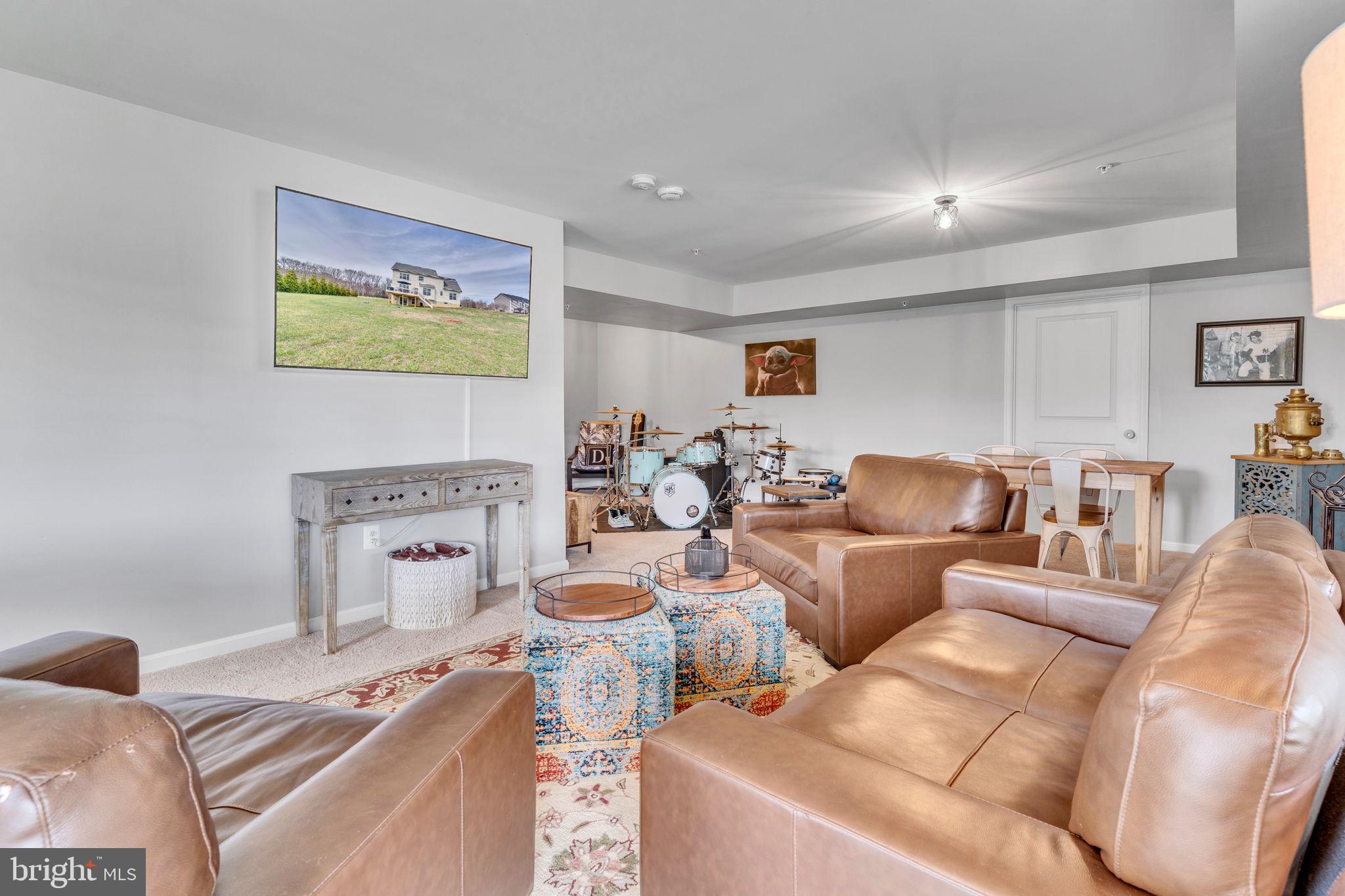 HUNTING CREEK ESTATES - Residential