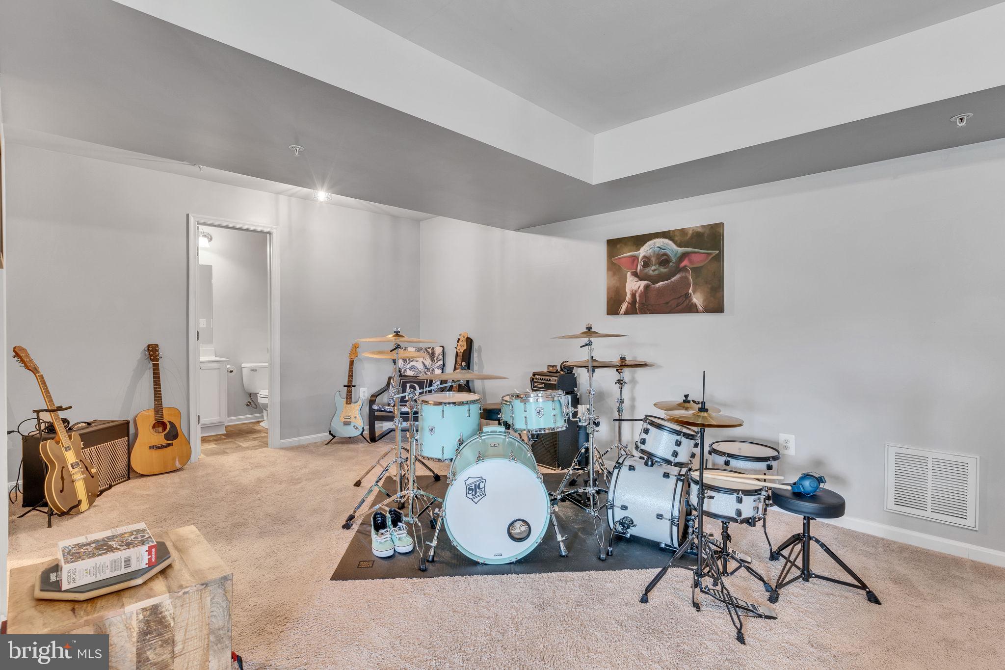 HUNTING CREEK ESTATES - Residential