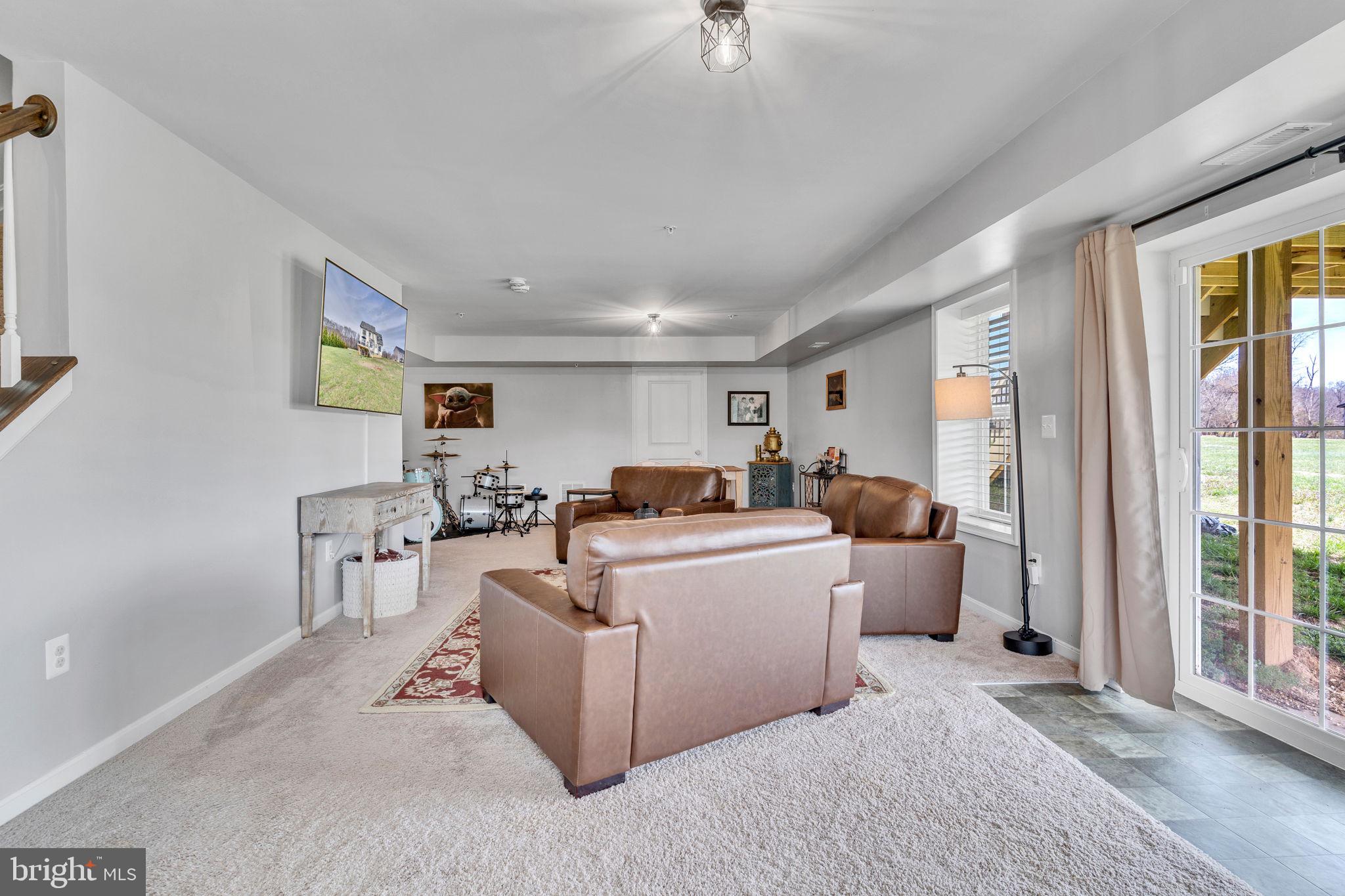 HUNTING CREEK ESTATES - Residential