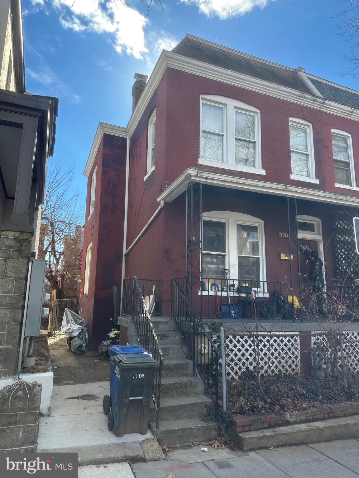 736 HARVARD STREET NW