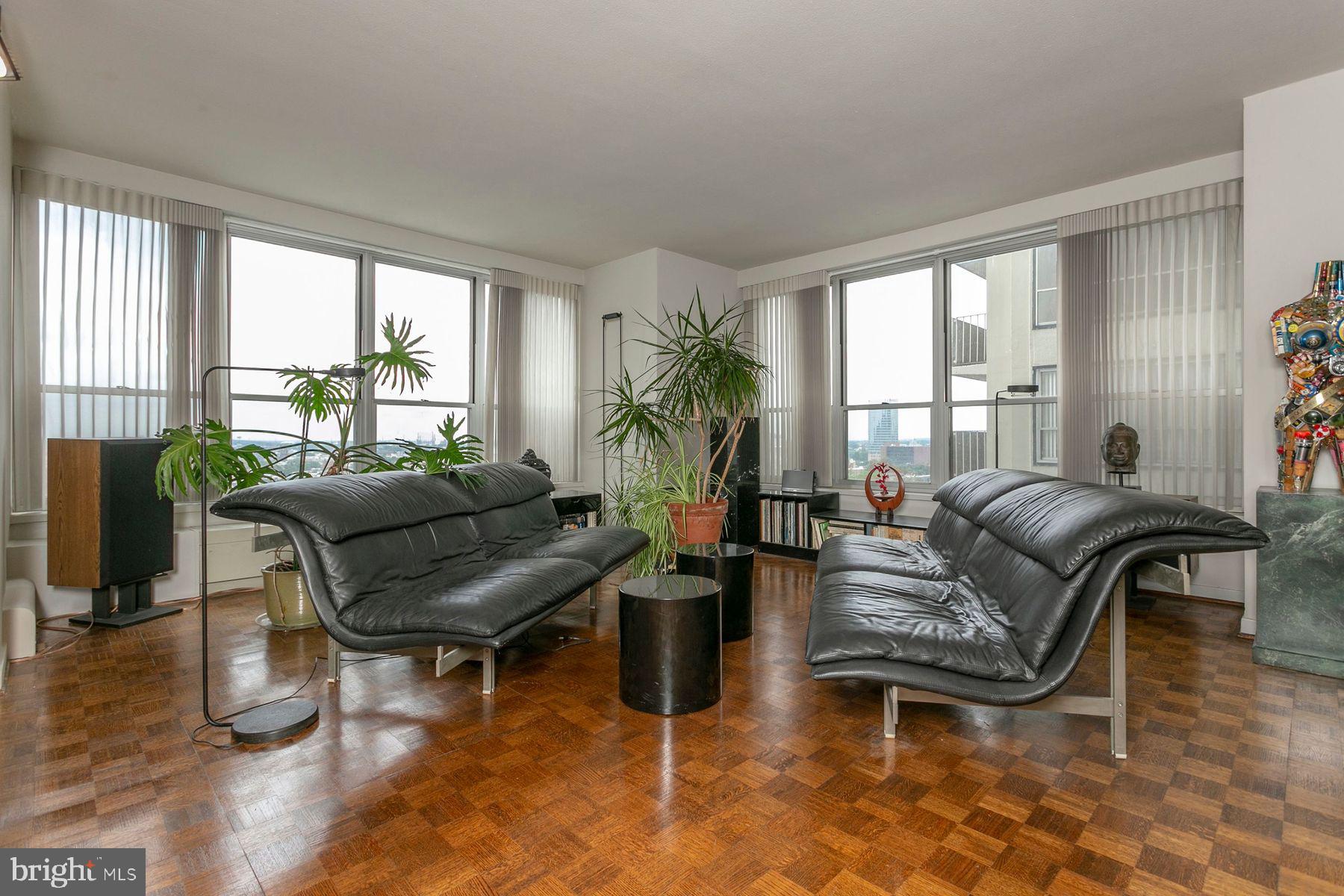 224-30 W. RITTENHOUSE SQUARE 1410