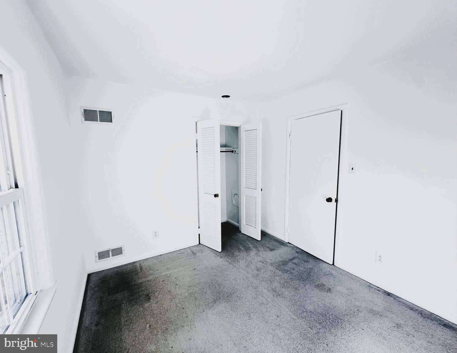 COUNTRY CLUB HILLS - Residential