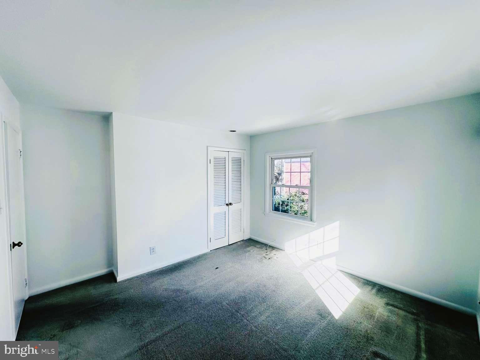 COUNTRY CLUB HILLS - Residential