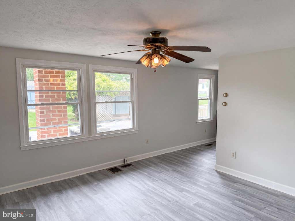 Photo of 98 Grimes Drive, MARTINSBURG, WV 25403 (MLS # WVBE2051622)