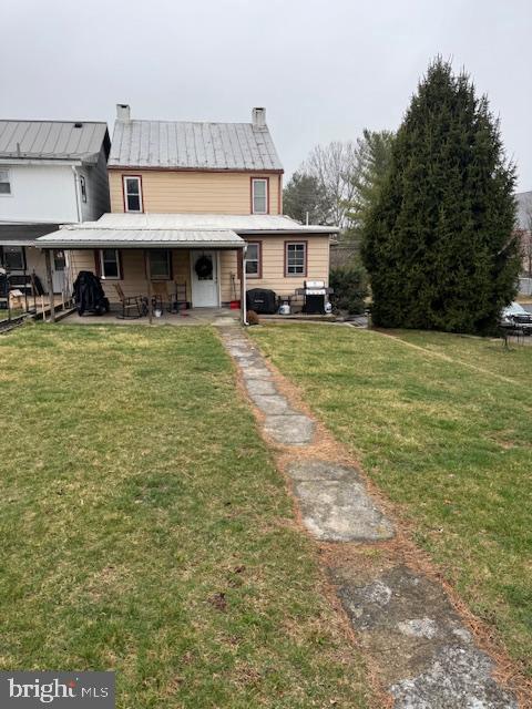 Main image without alt text