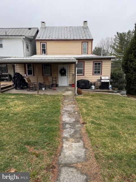 Main image without alt text