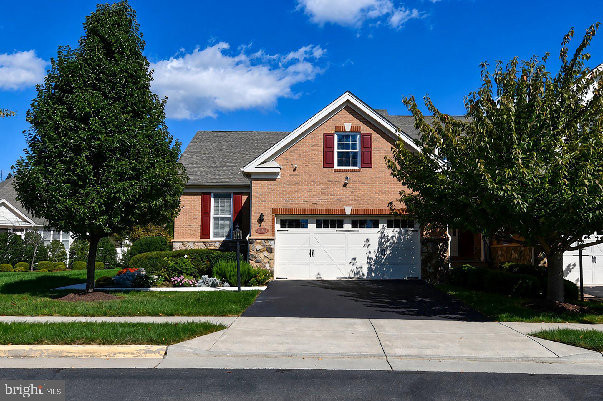 20914 ROCKY KNOLL SQUARE