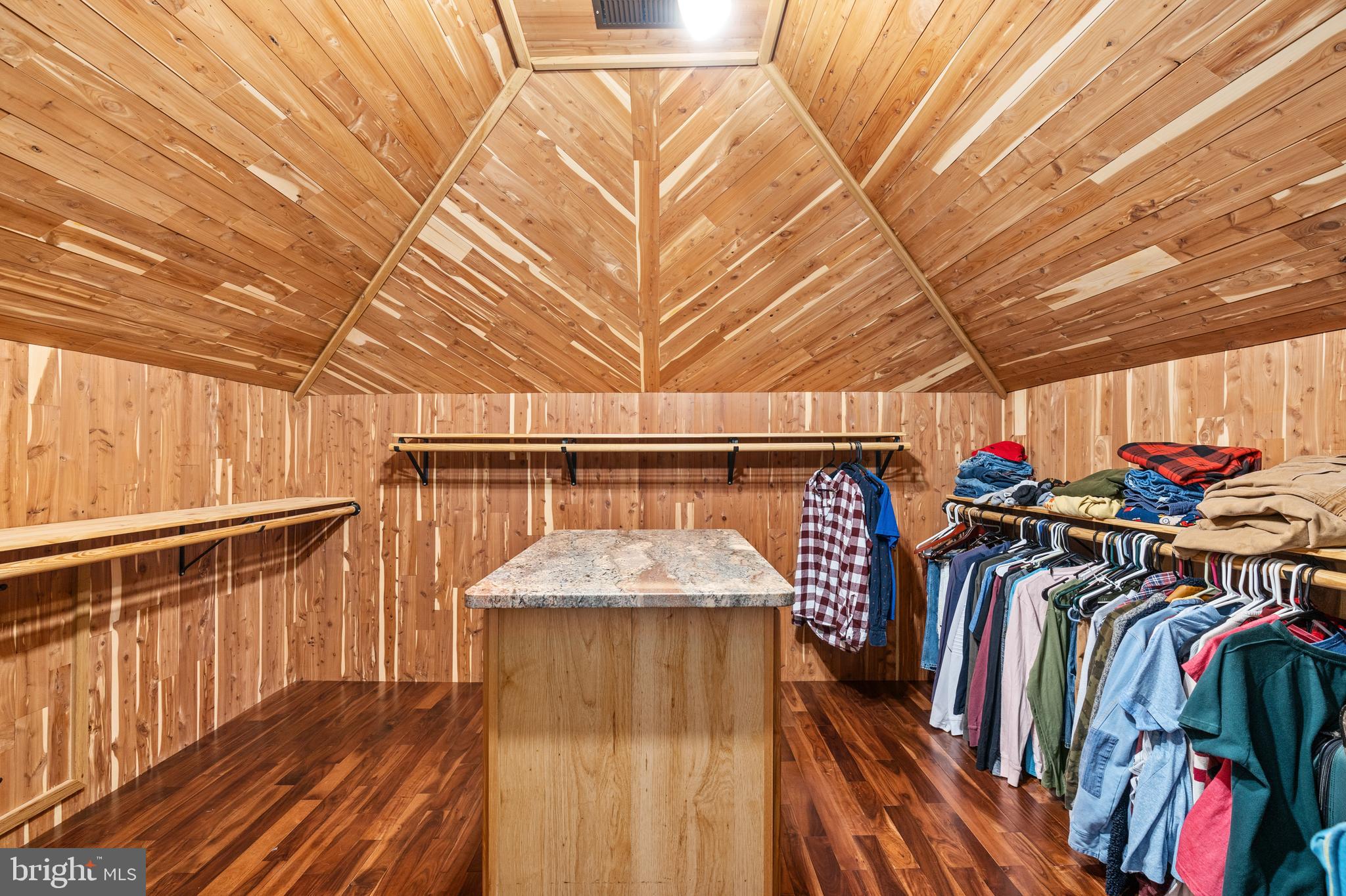 WOODLAWN - Residential