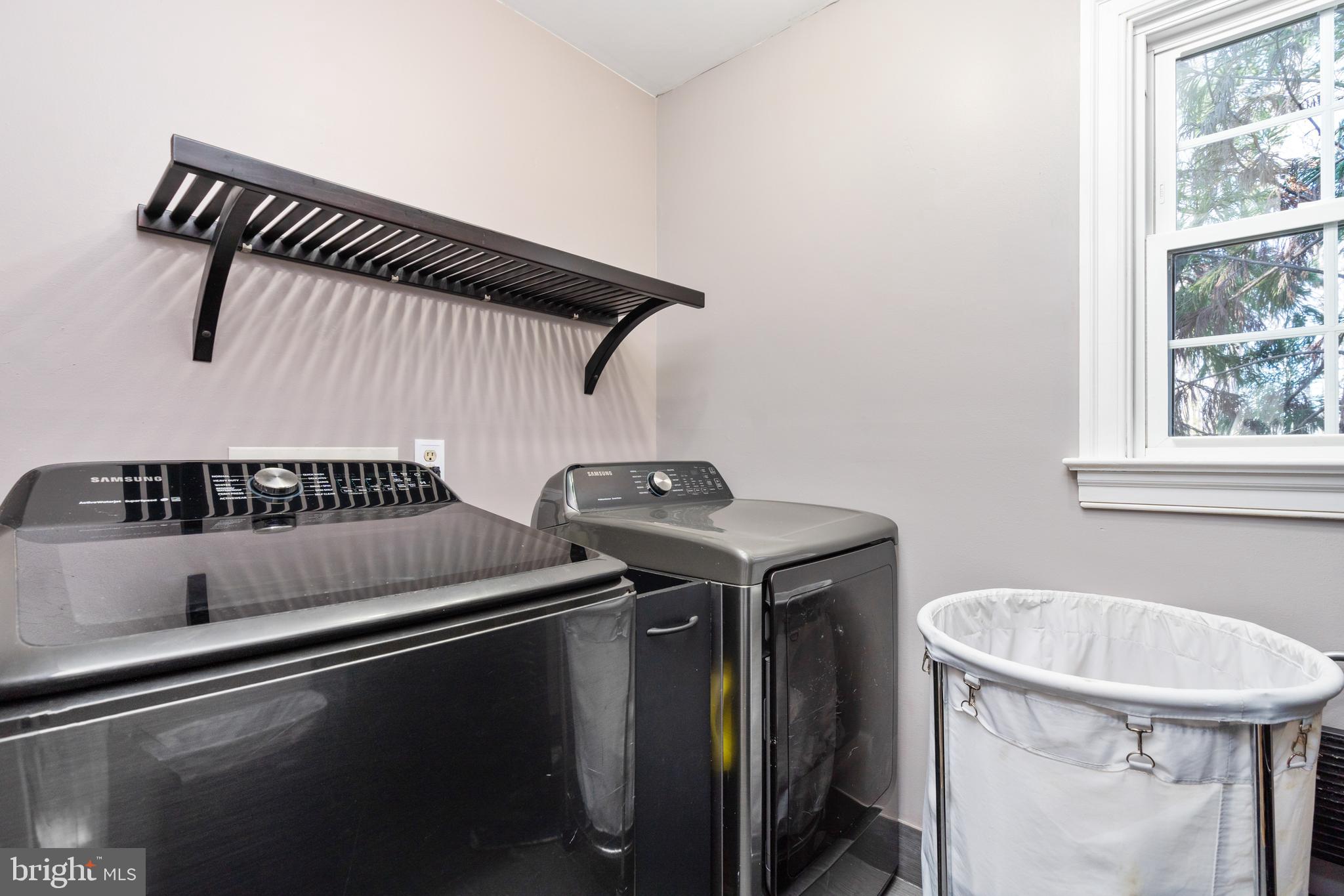 WOODLAWN - Residential