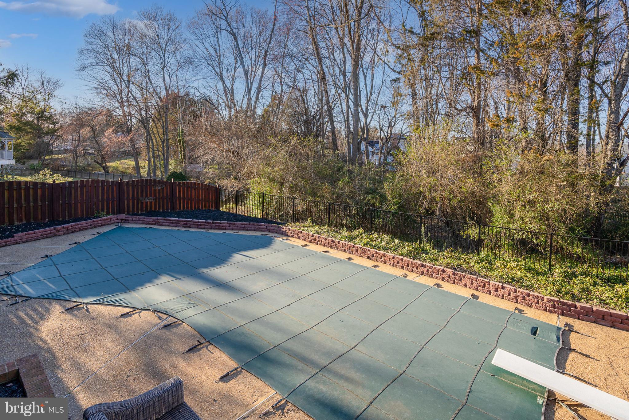 WOODLAWN - Residential