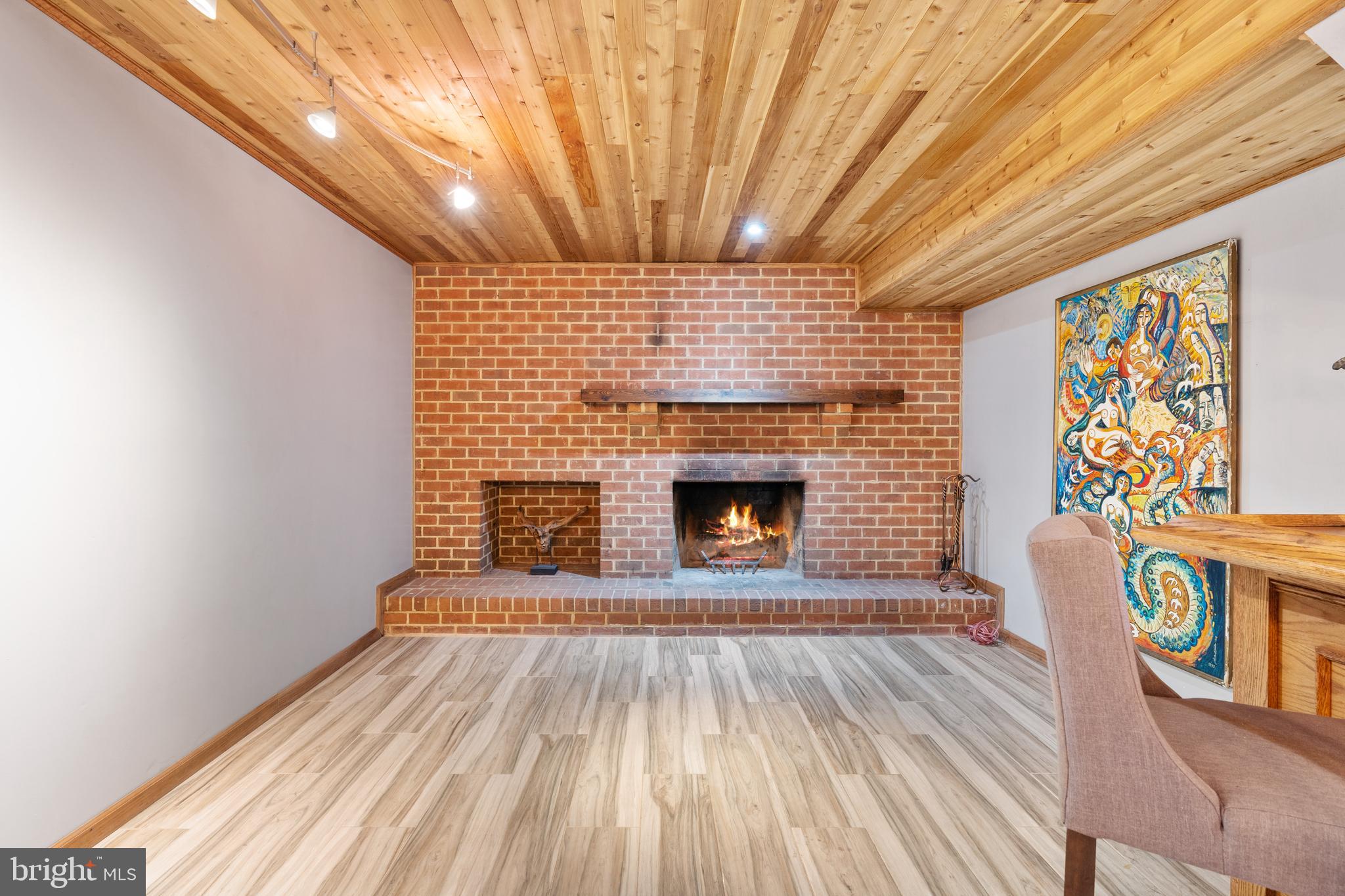 WOODLAWN - Residential