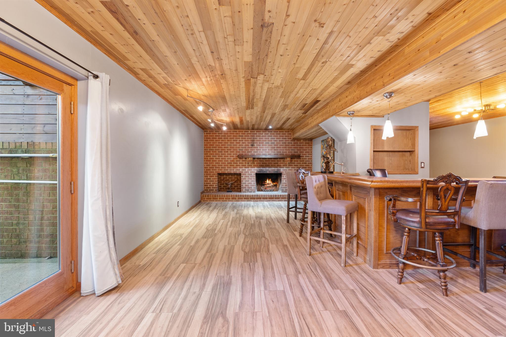 WOODLAWN - Residential