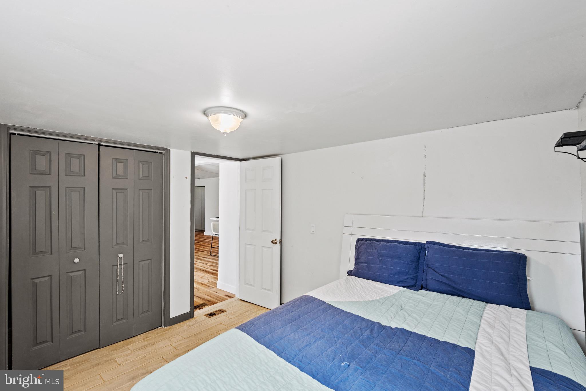 HOLLY GROVE - Residential