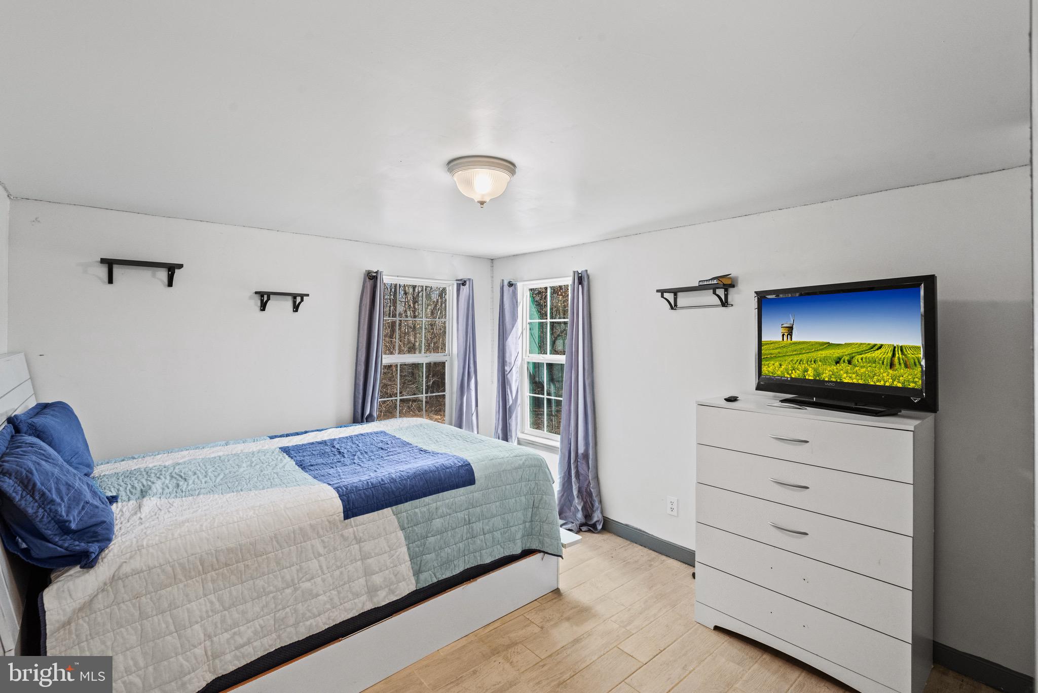 HOLLY GROVE - Residential