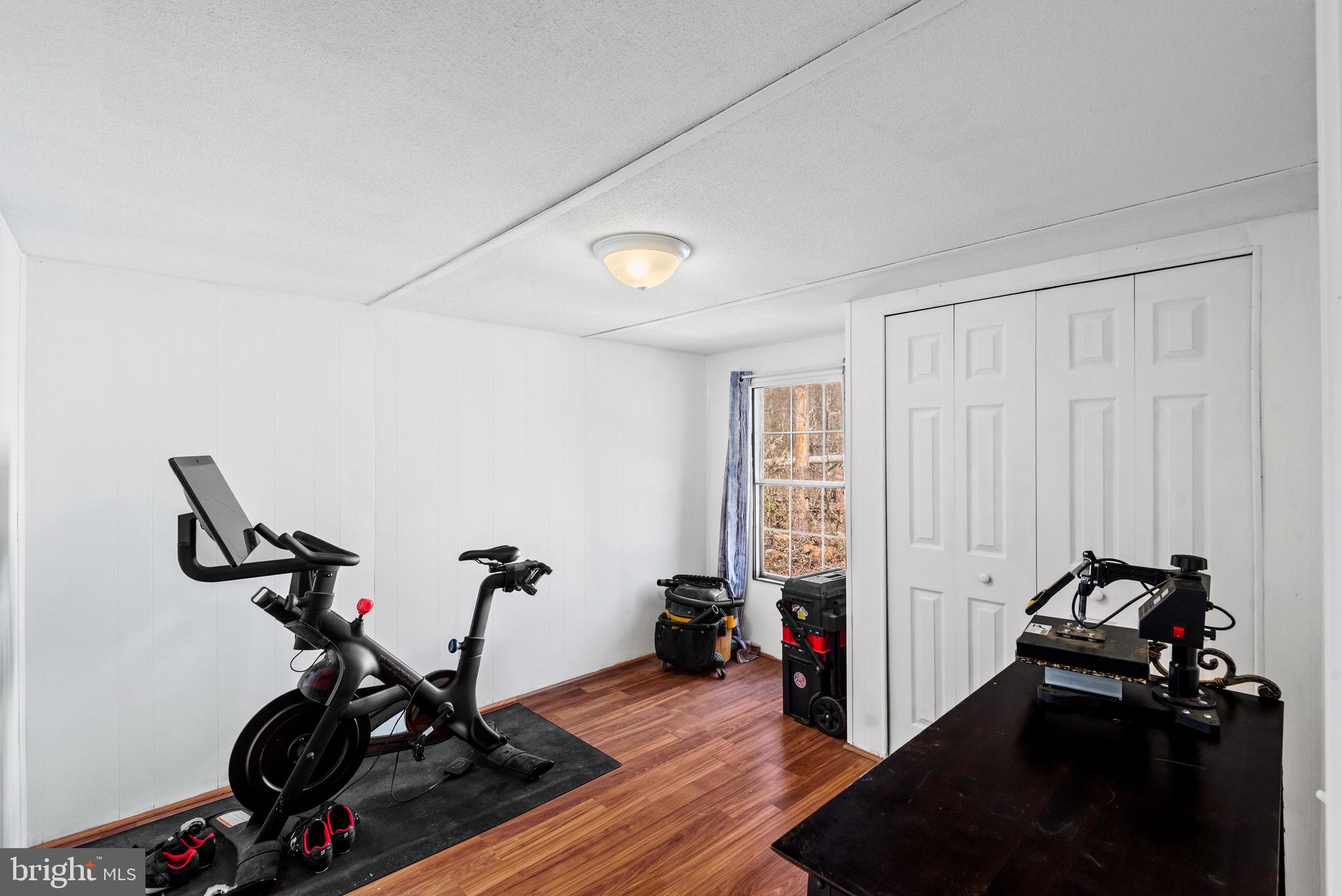 HOLLY GROVE - Residential