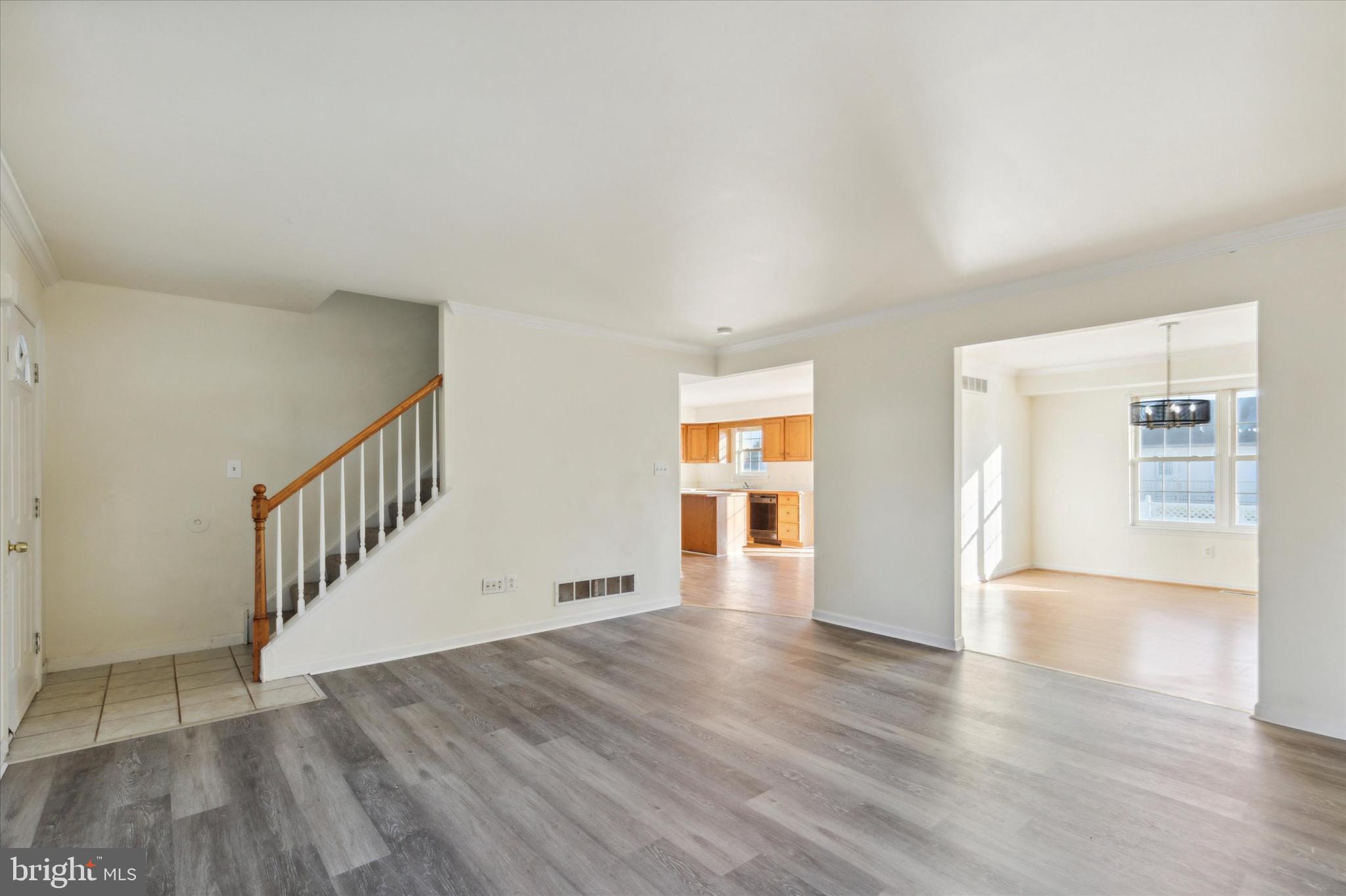 HUNTERS RUN - Residential Lease