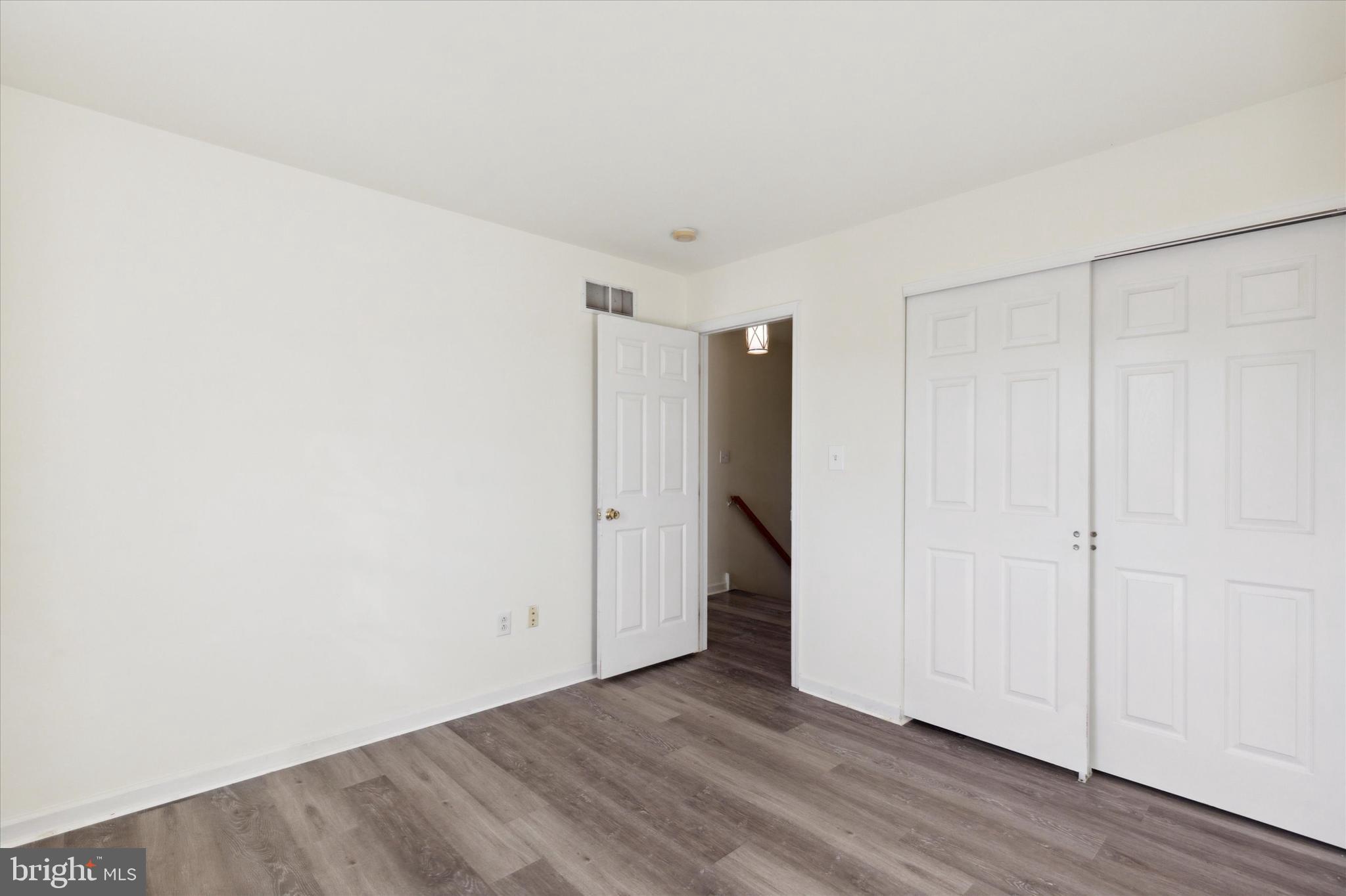 HUNTERS RUN - Residential Lease