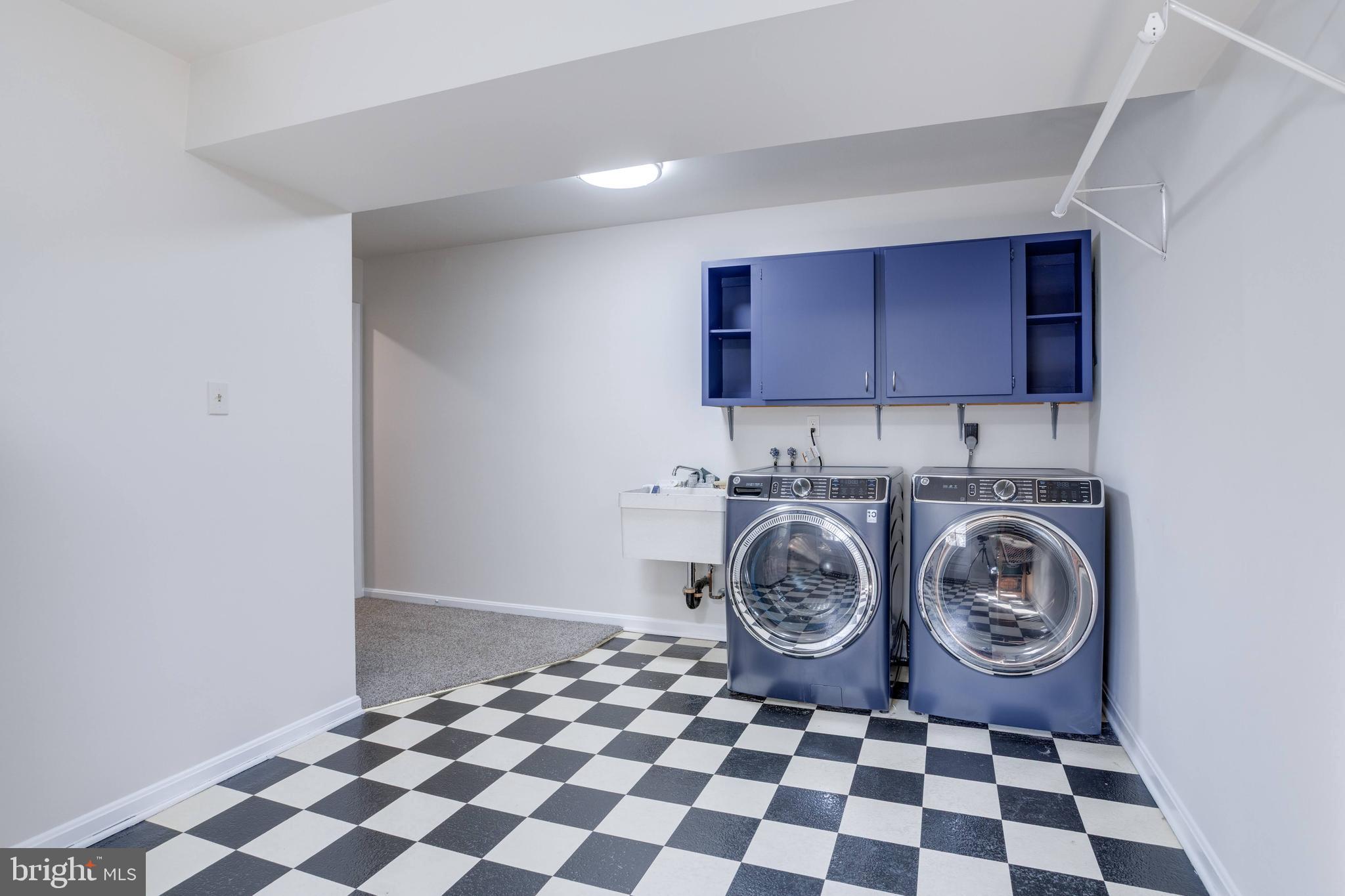 WESTWOOD PARK - Residential