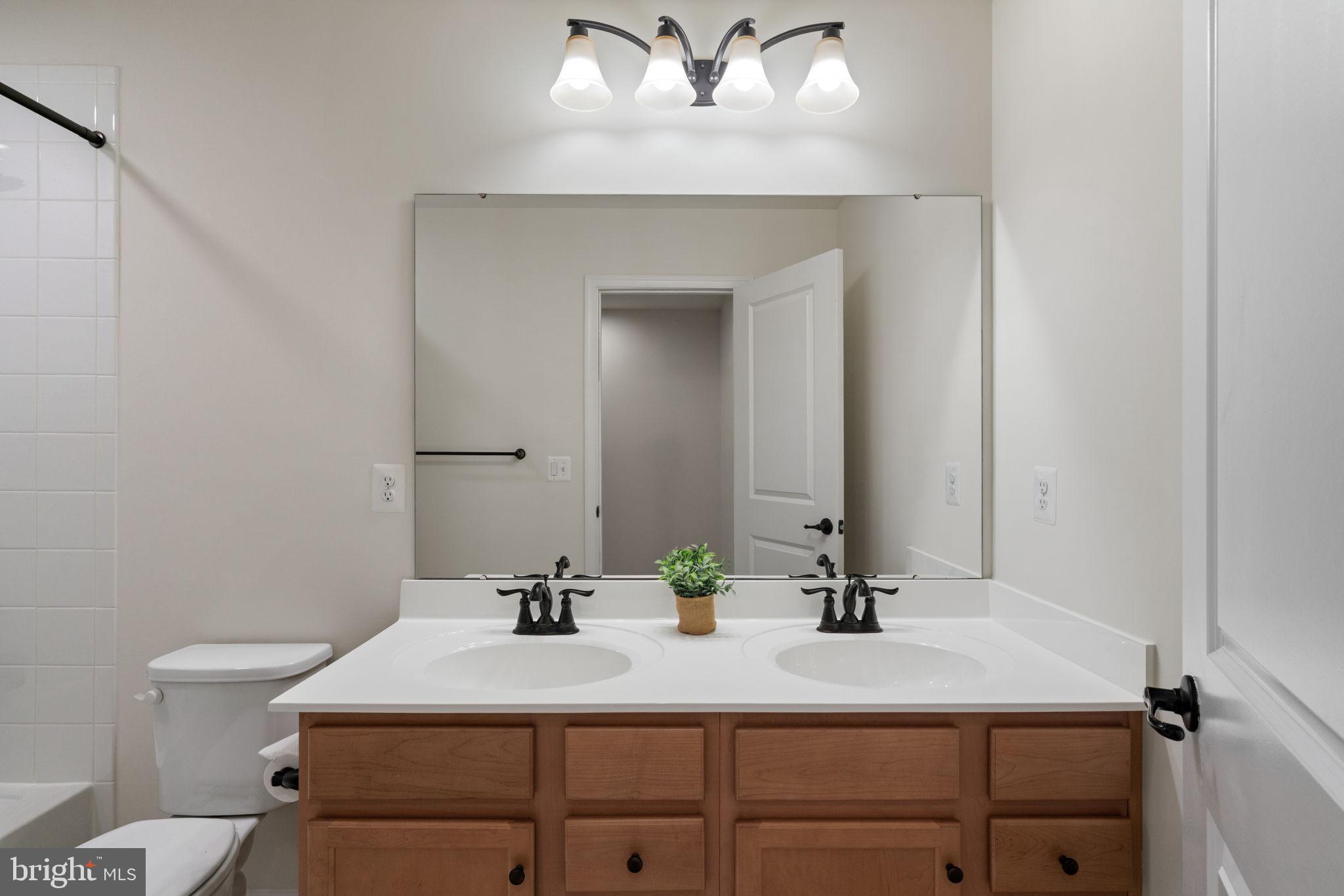 POTOMAC SHORES - Residential