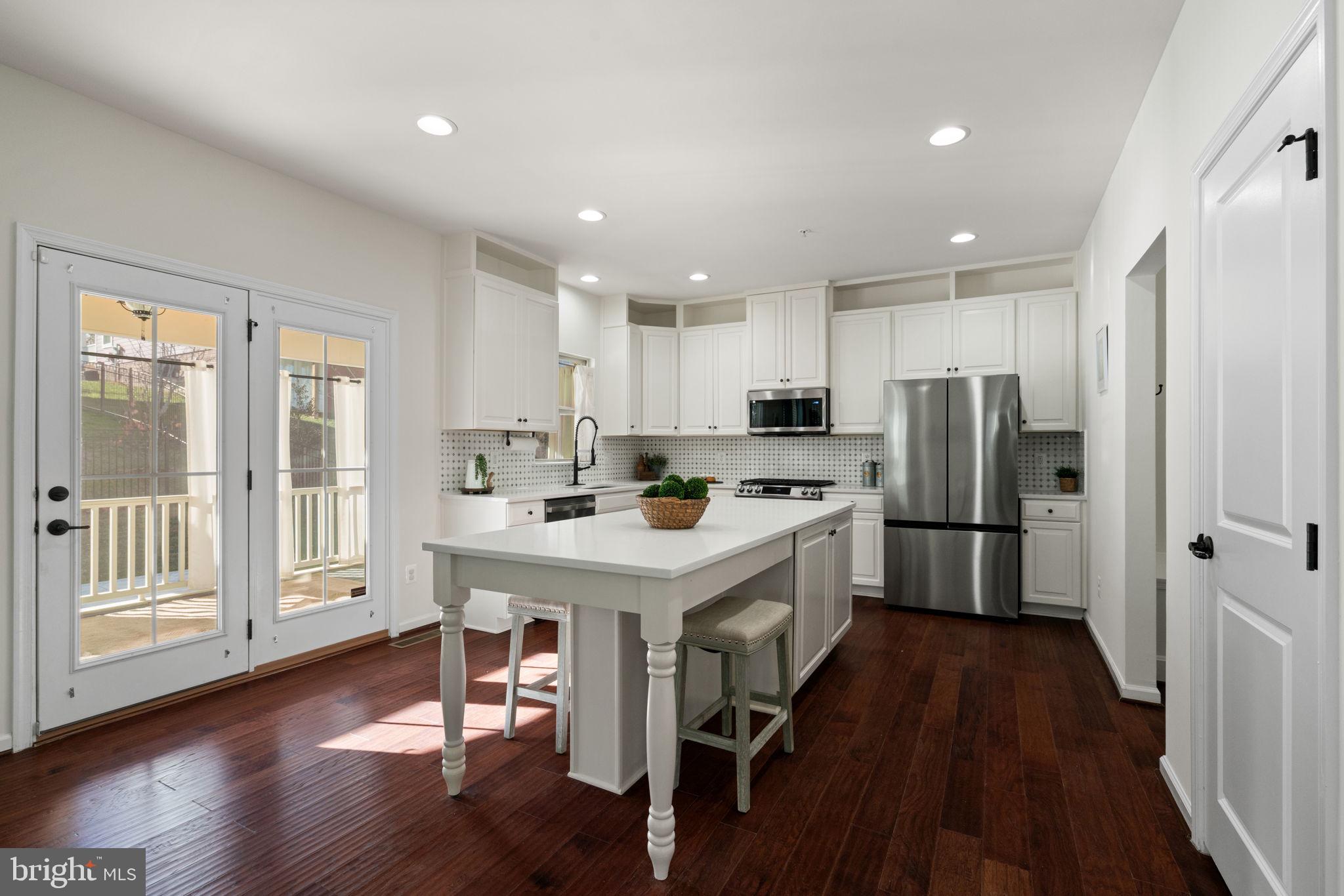 POTOMAC SHORES - Residential