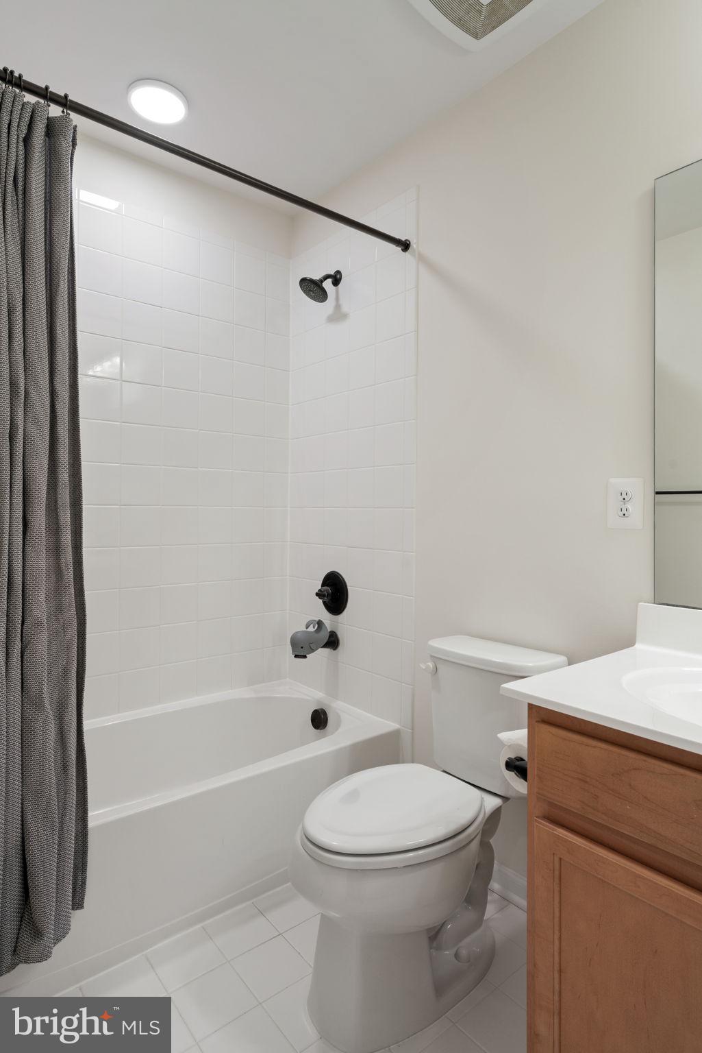 POTOMAC SHORES - Residential