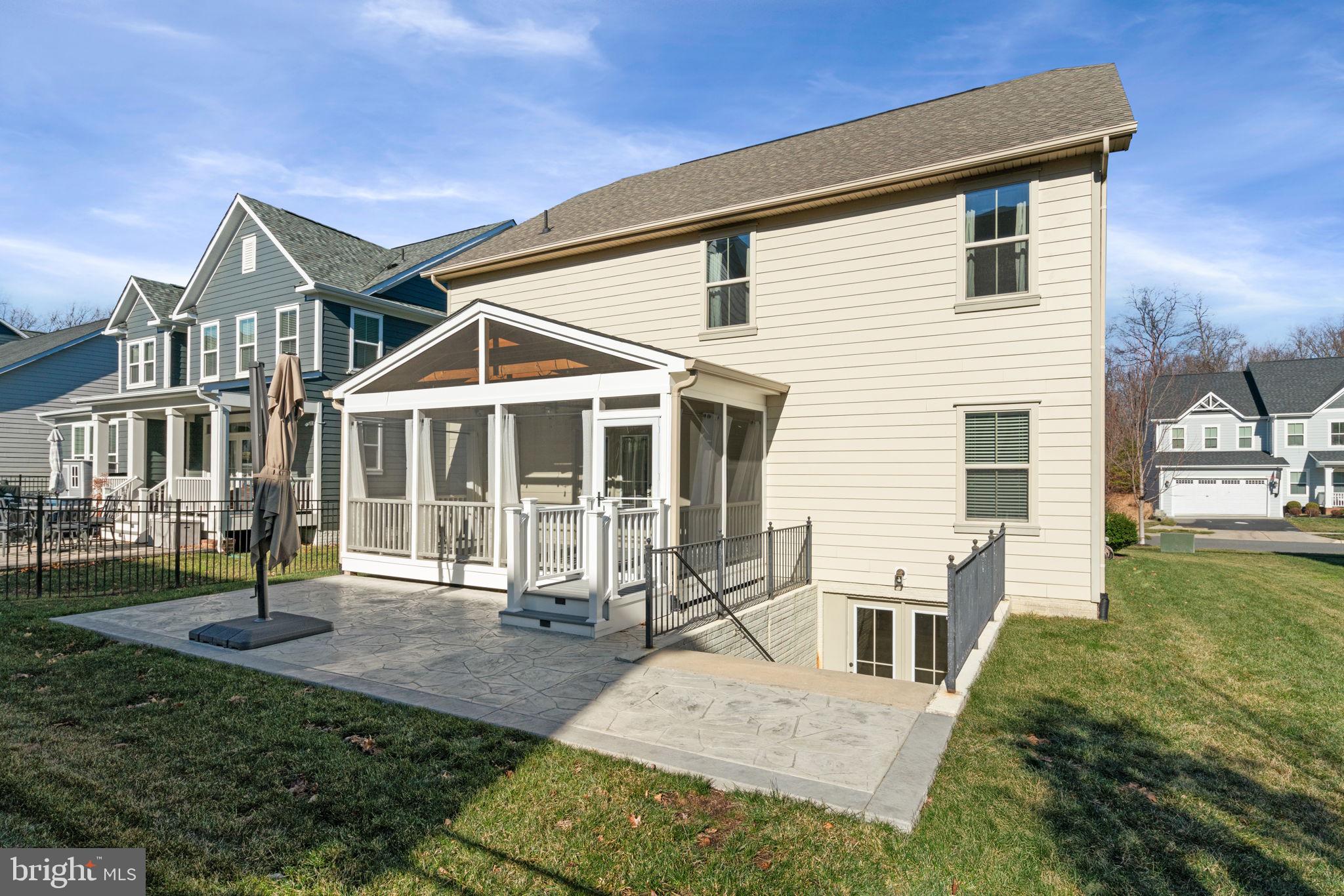 POTOMAC SHORES - Residential