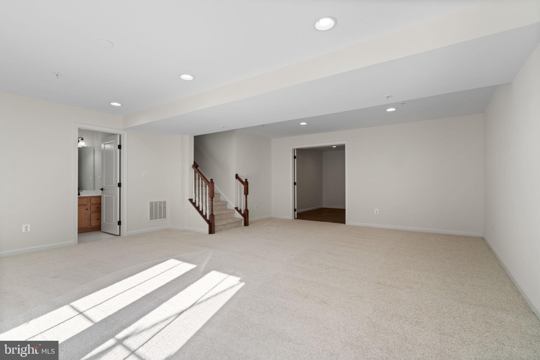 POTOMAC SHORES - Residential