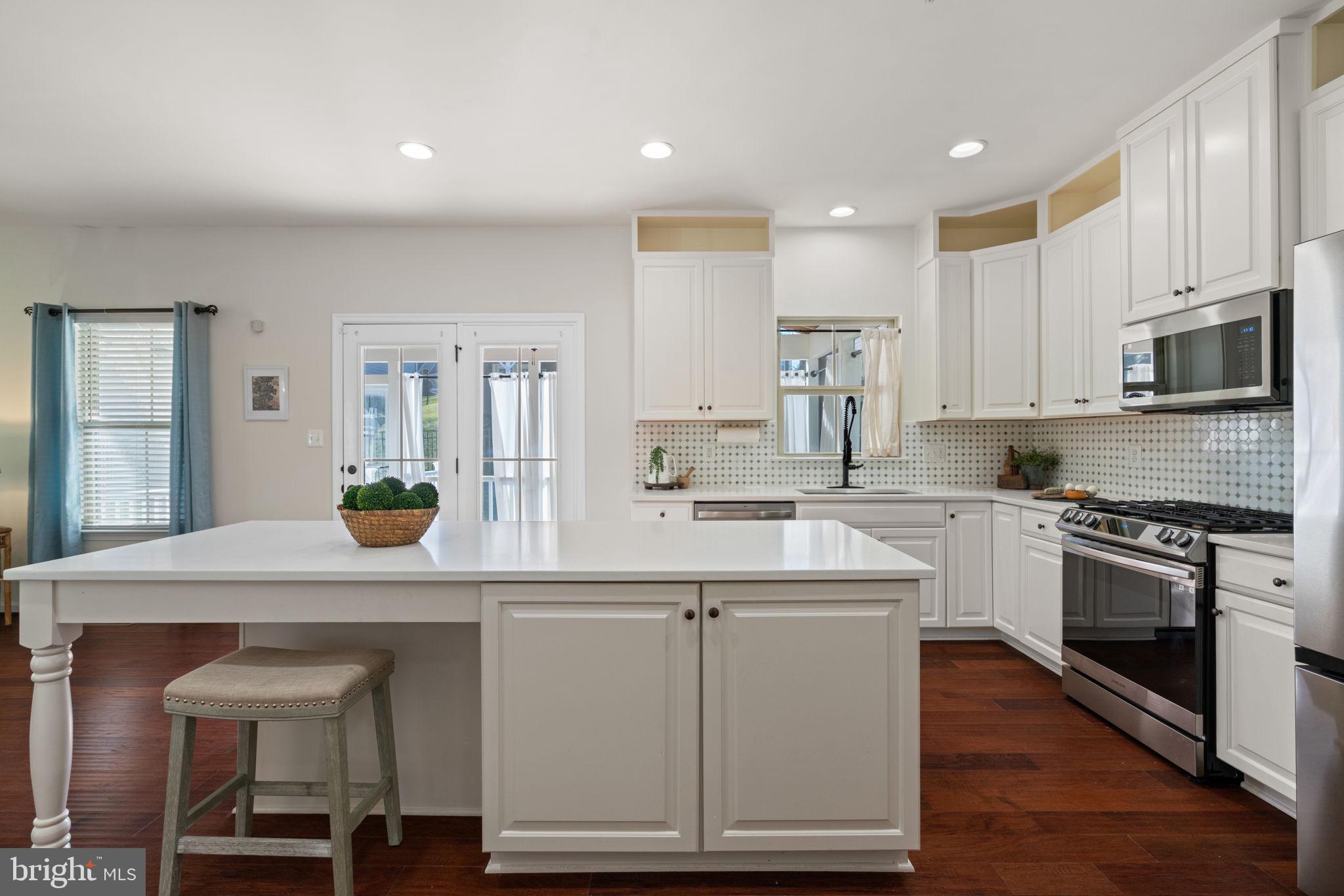 POTOMAC SHORES - Residential