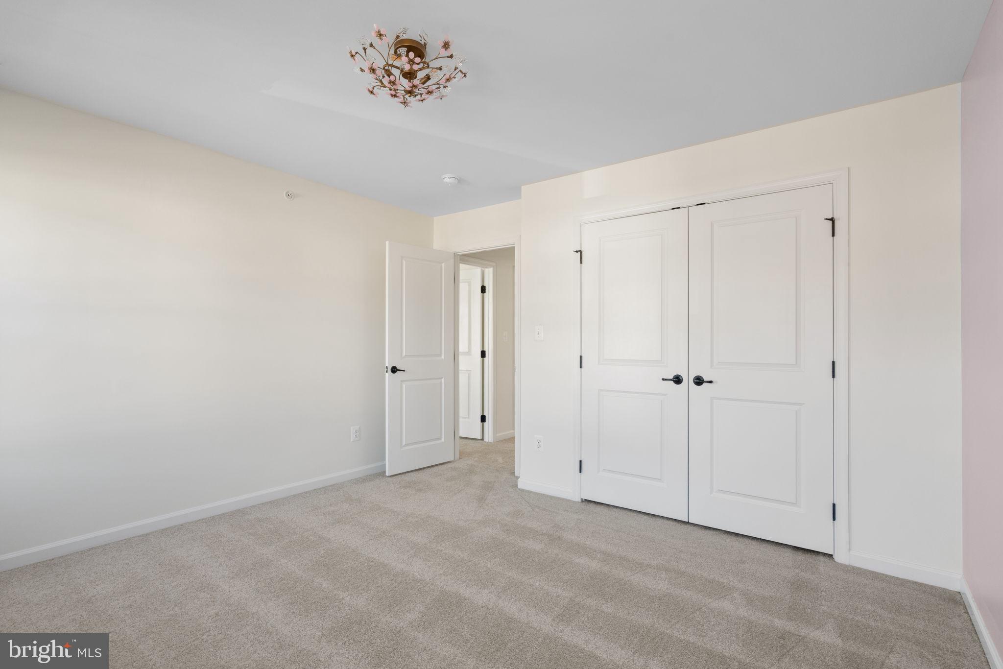 POTOMAC SHORES - Residential