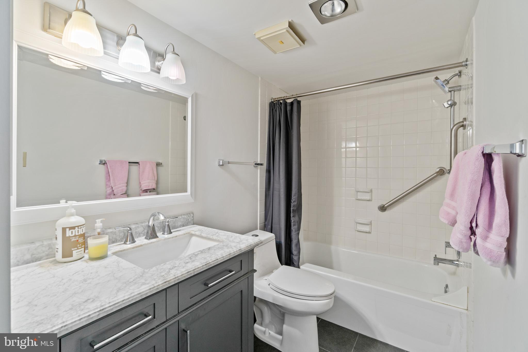 REGENCY AT MCLEAN - Residential Lease