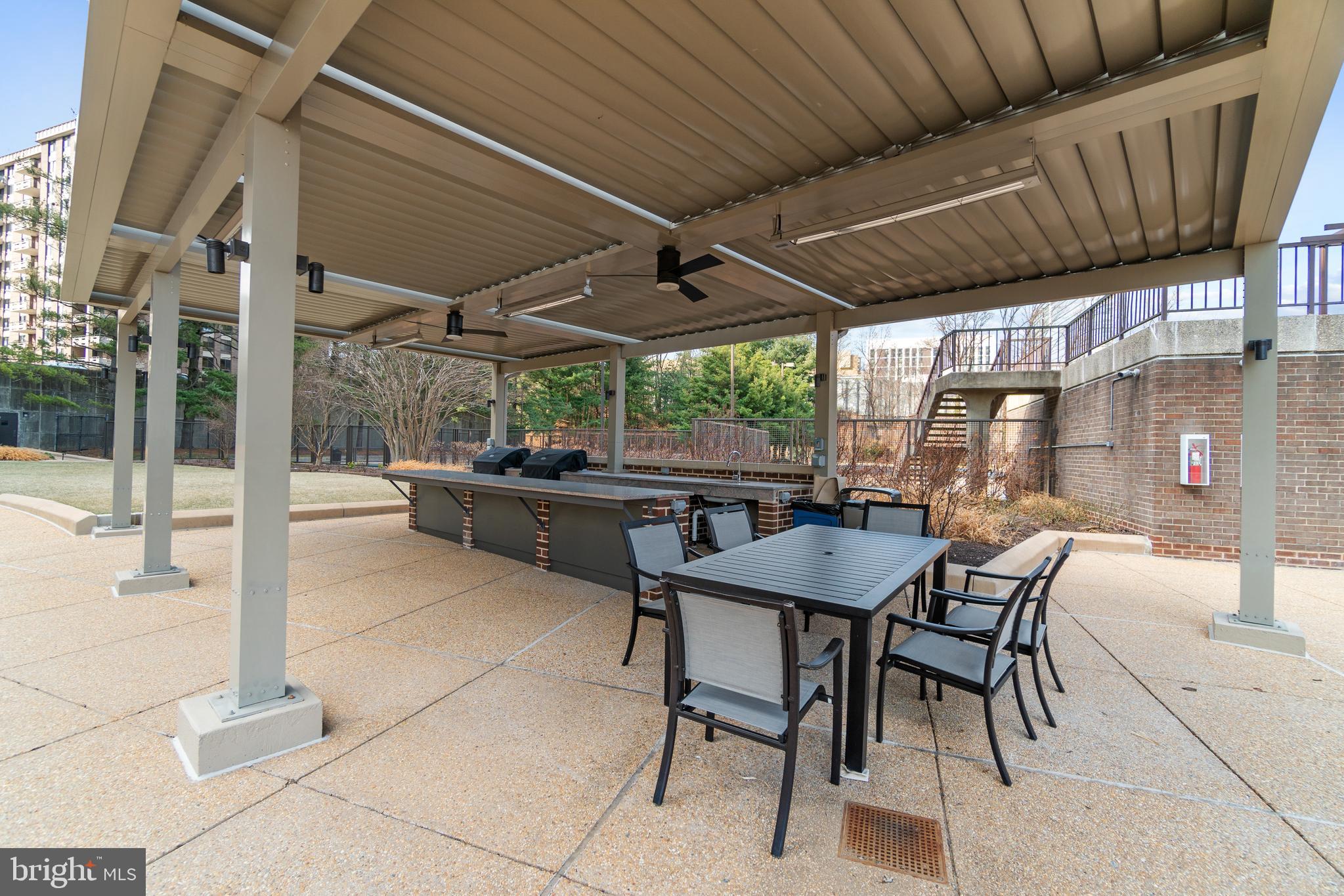 REGENCY AT MCLEAN - Residential Lease