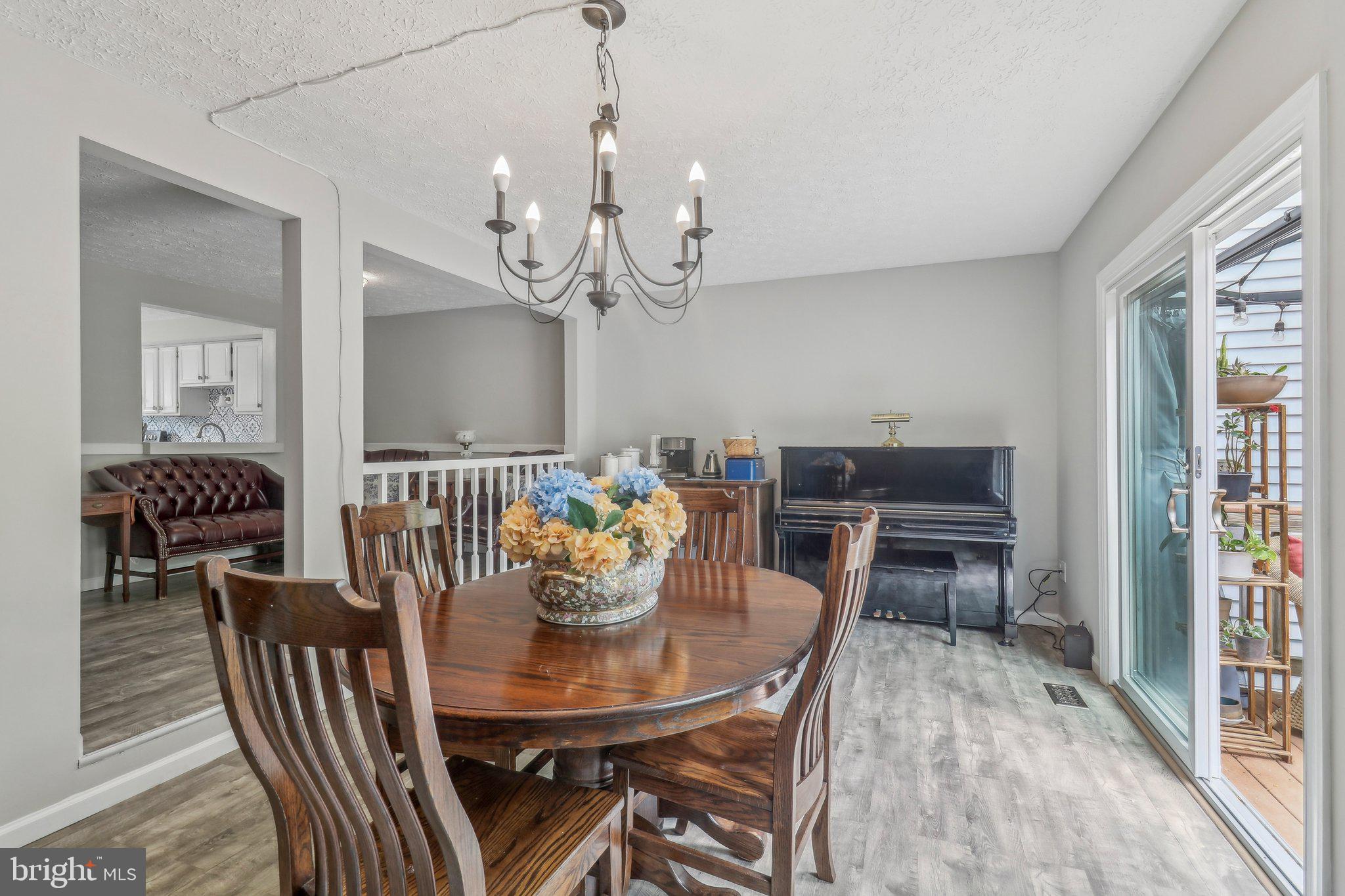 NEWINGTON FOREST - Residential