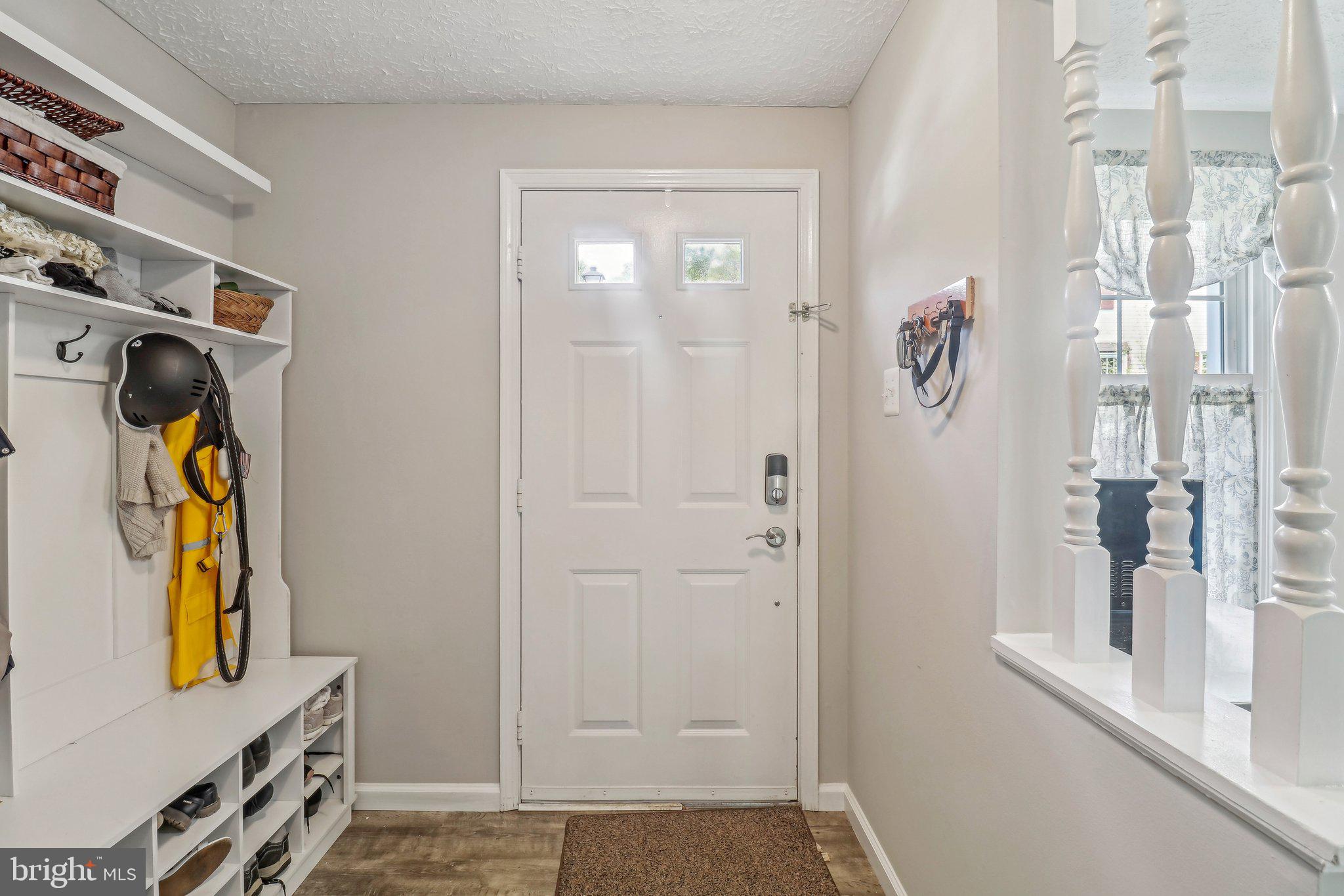 8121 STEEPLE CHASE COURT