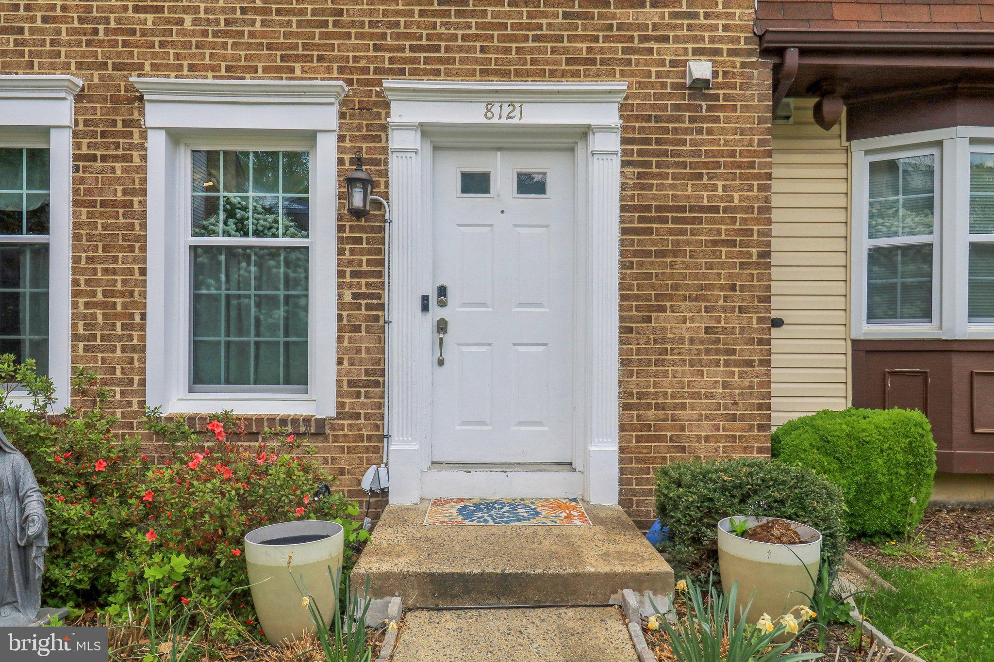 8121 STEEPLE CHASE COURT